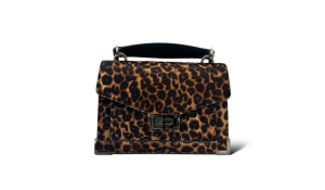 Copie de CANVA CHAUSSURES 1 34190804