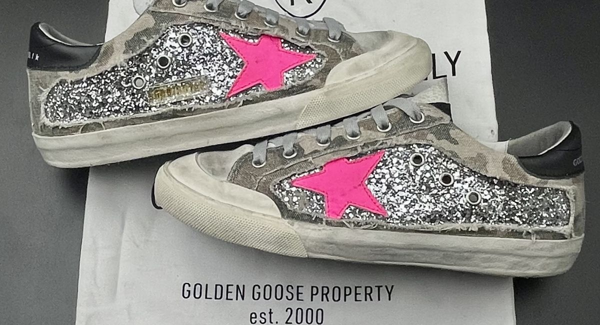 3180 Golden Goose 39