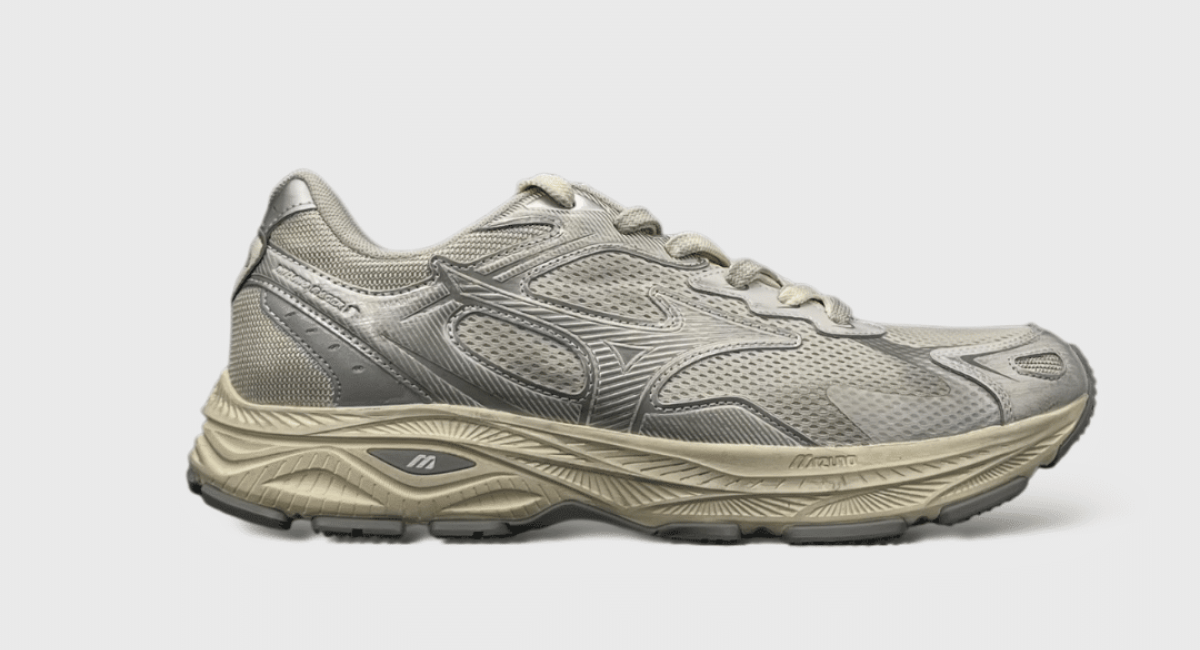 0000000924 Mizuno Racer S Blanc/Argenté 38,5