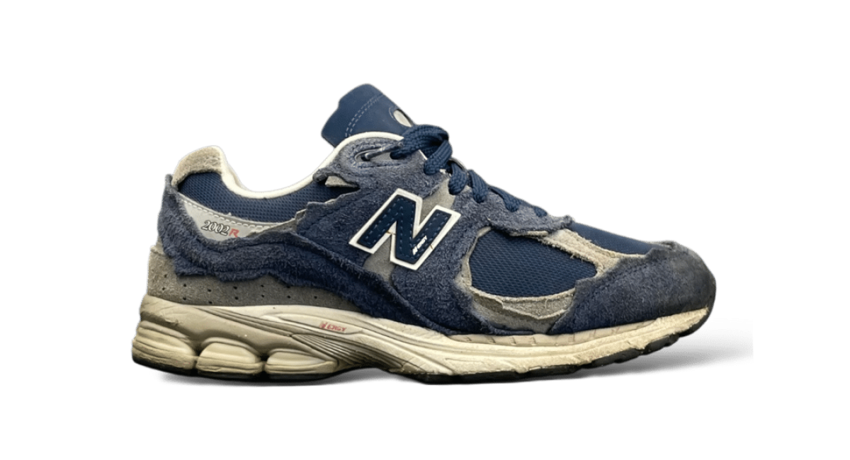 0000001458 New Balance 2002R bleu foncé 38.5