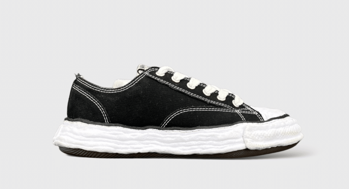 8477 Maison Mihara Yasuhiro Peterson 23 Noir/Blanc 44