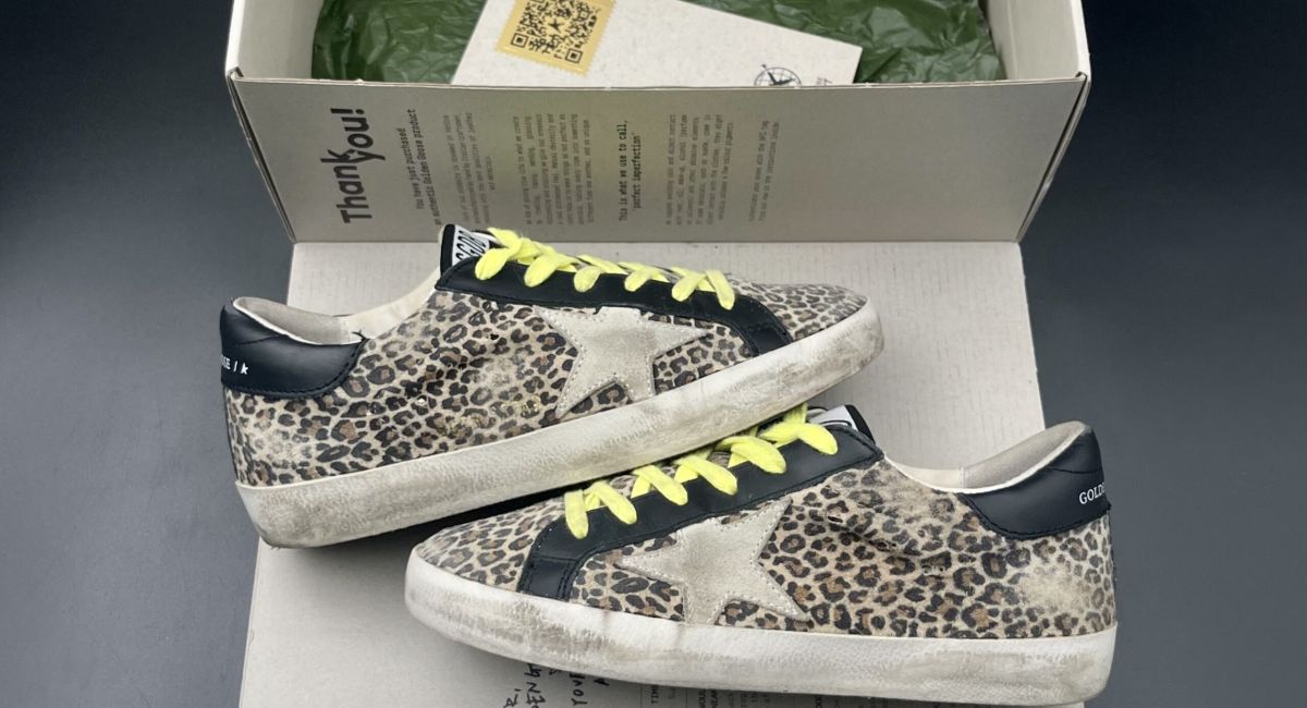 3021 Golden Goose 35