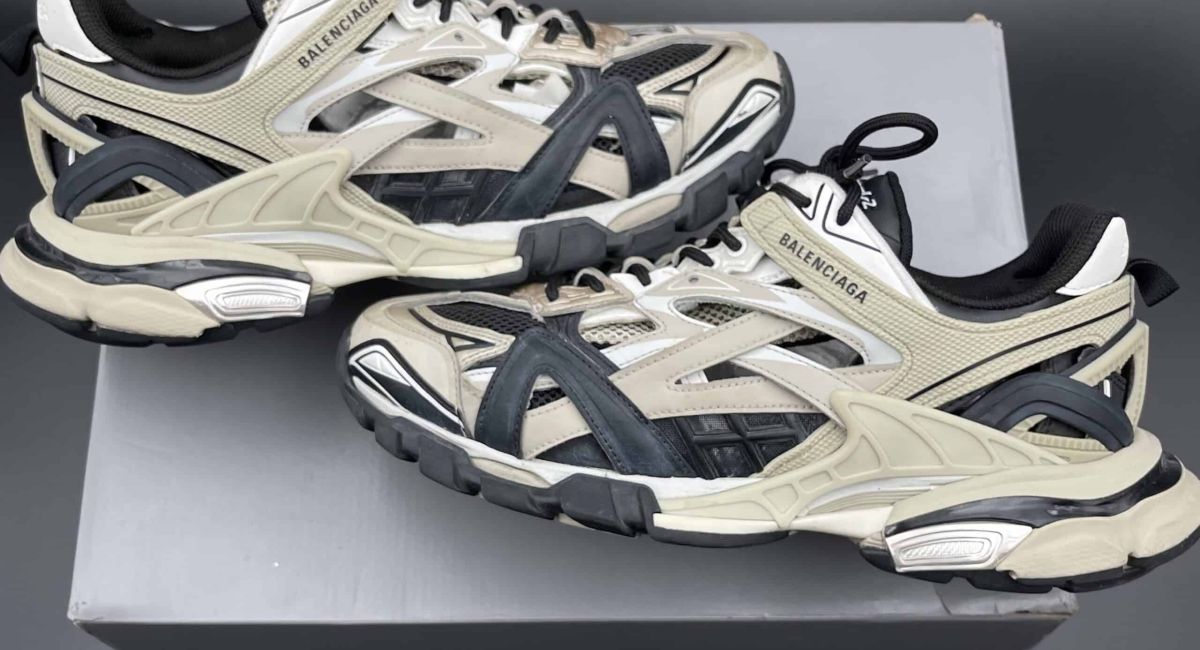 4364 Balenciaga 42