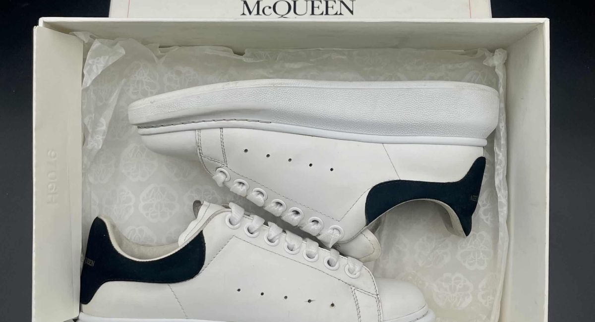 Alexander Mcqueen Oversize Blanc Noir 36