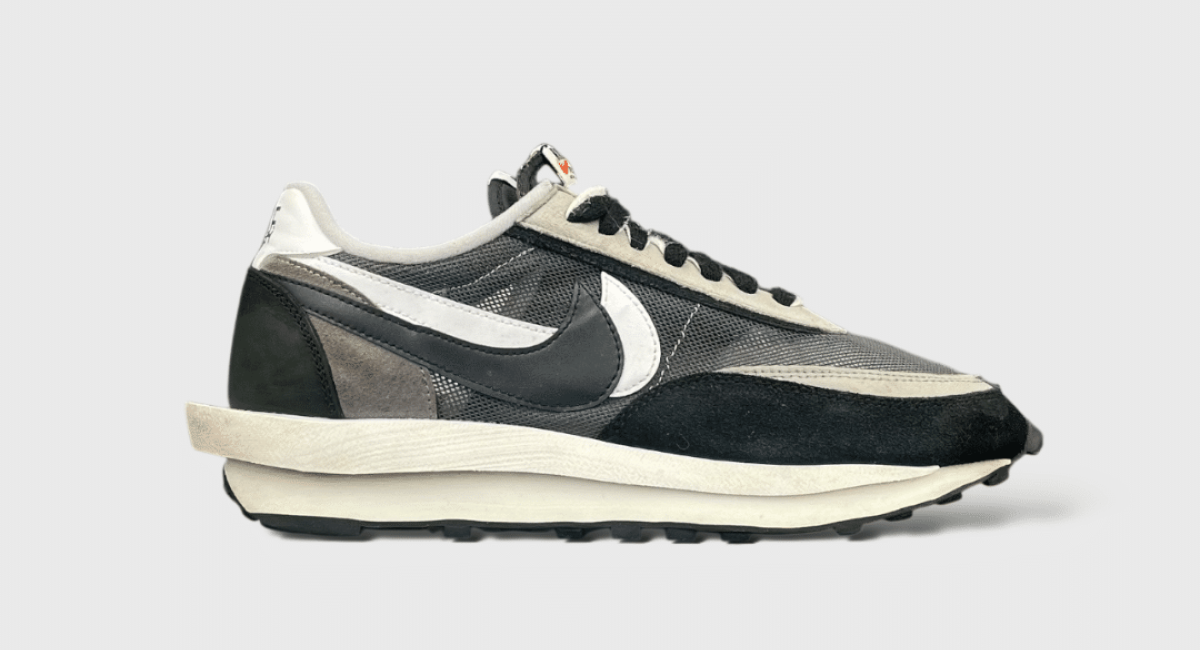 9383 Nike Sacai noir/blanche 43