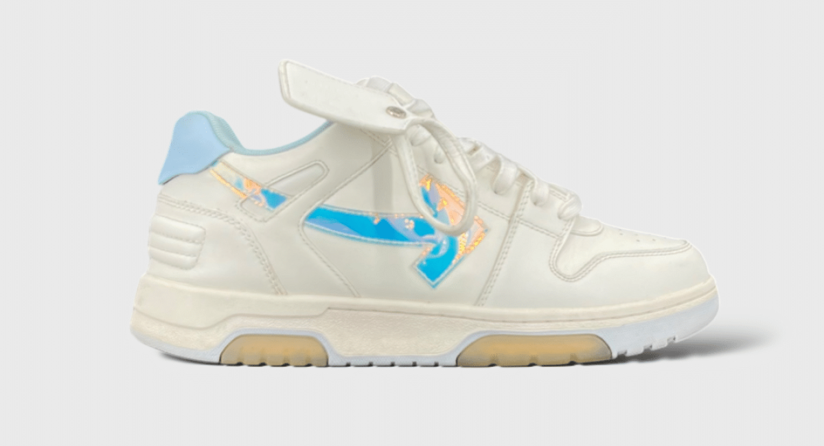 8082 Off-White Out of Office blanche/chrome 44
