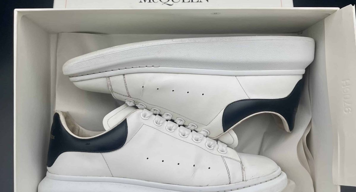 4686 Alexander Mcqueen 44