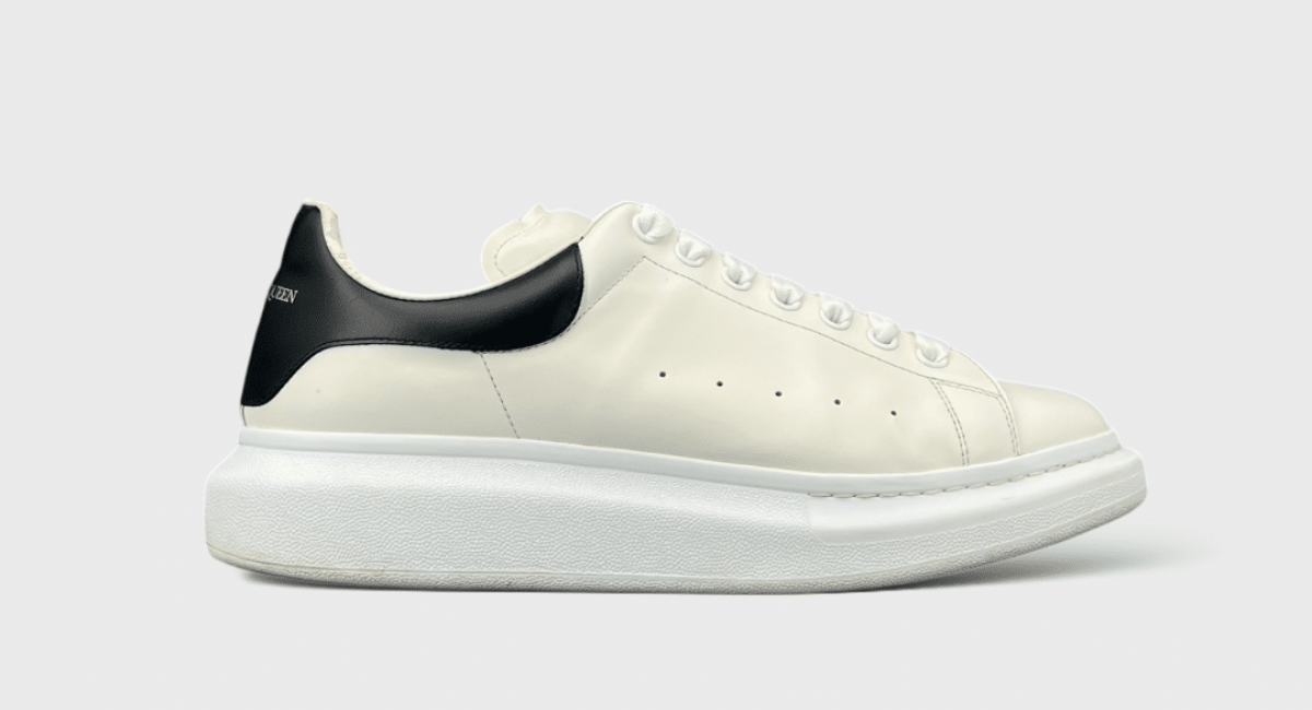 8576 Alexander Mcqueen Oversize Blanc/Noir 45