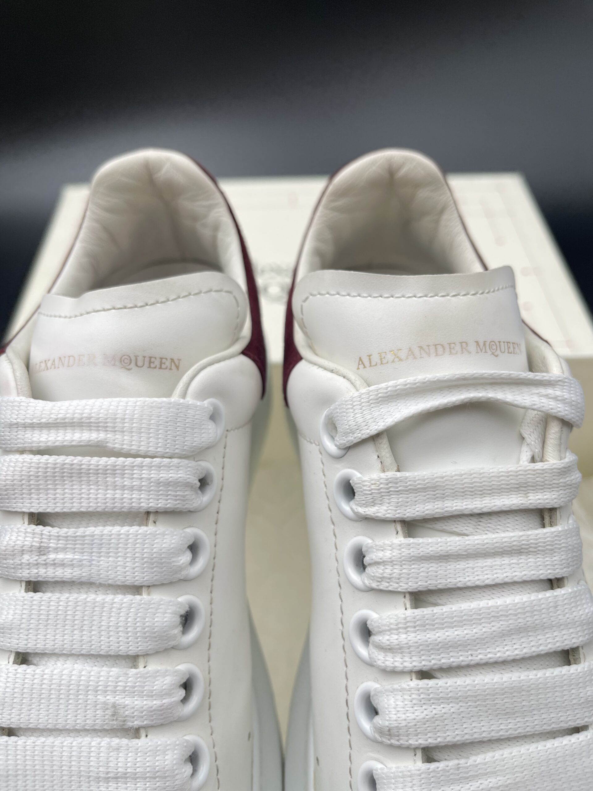 3061 Alexander Mcqueen 36 – 14