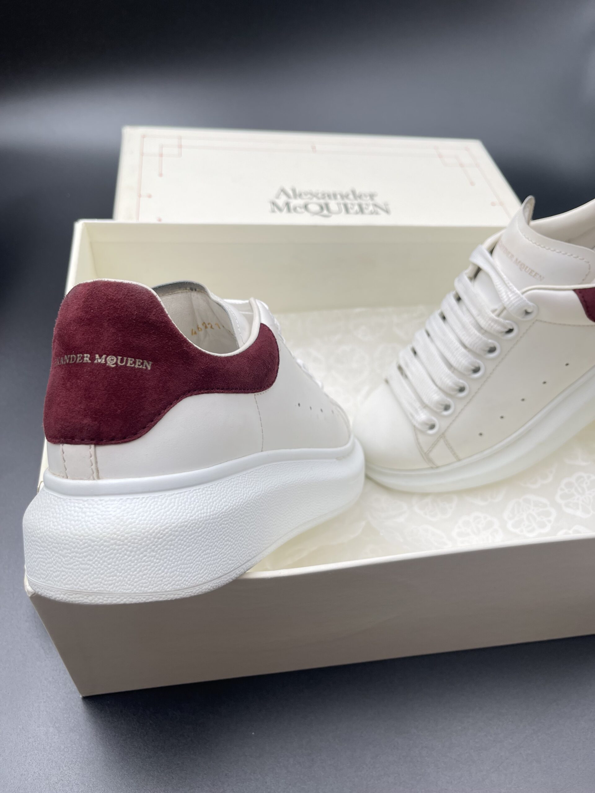 3061 Alexander Mcqueen 36 – 12