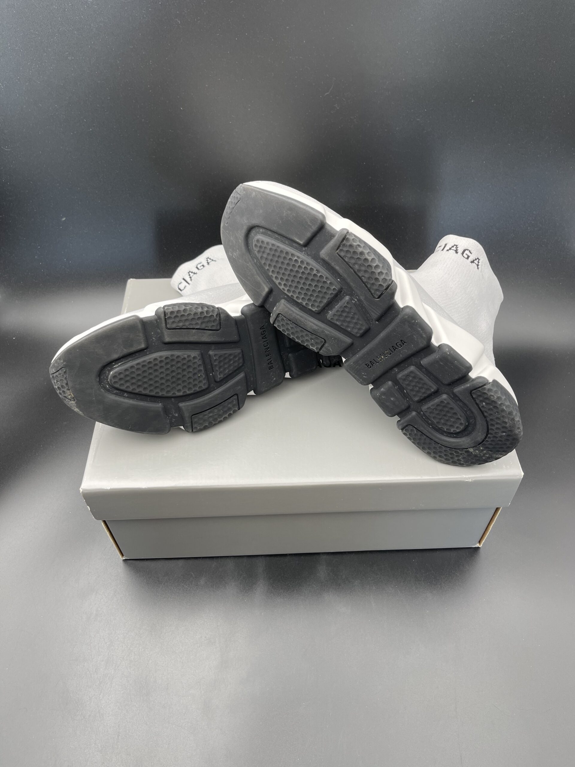 3146 Balenciaga 42 – 11