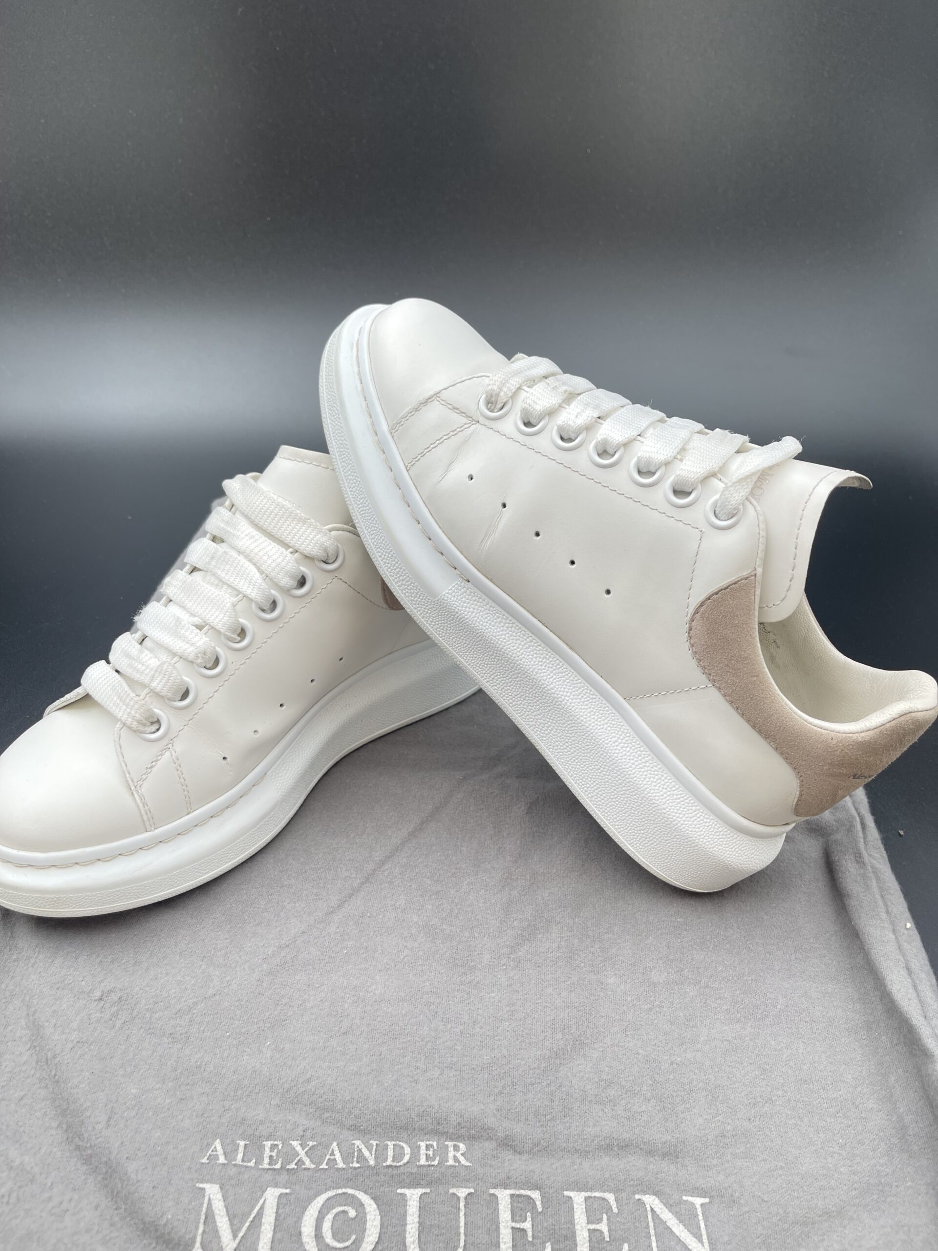 3388 Alexander Mcqueen 36 – 8
