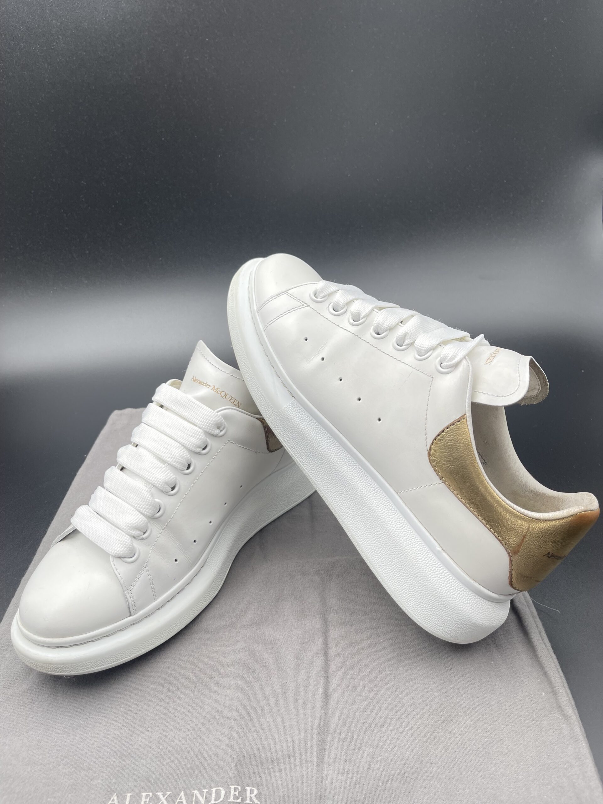 3390 Alexander Mcqueen 41 – 7