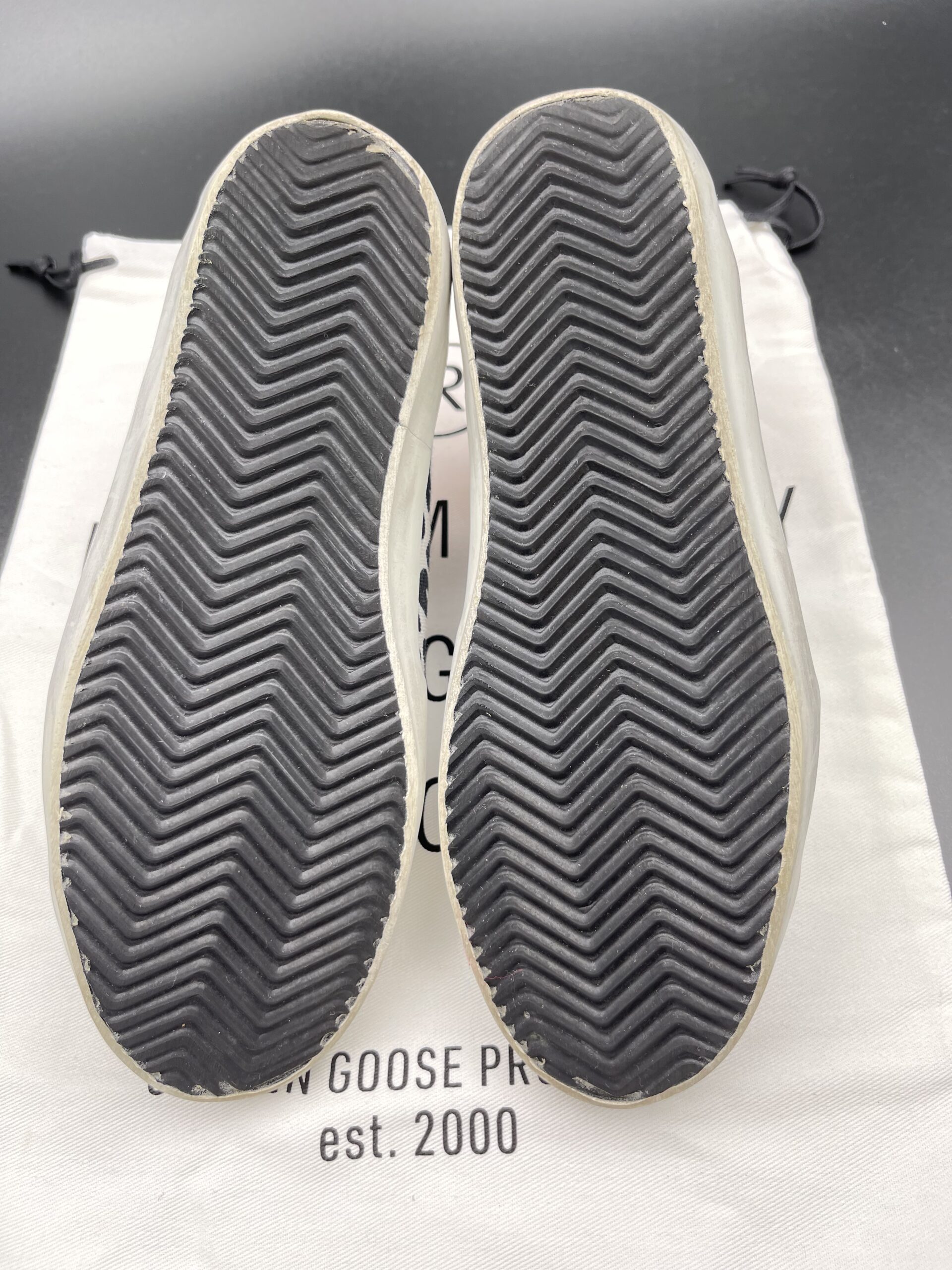 3584 Golden Goose 36 – 11