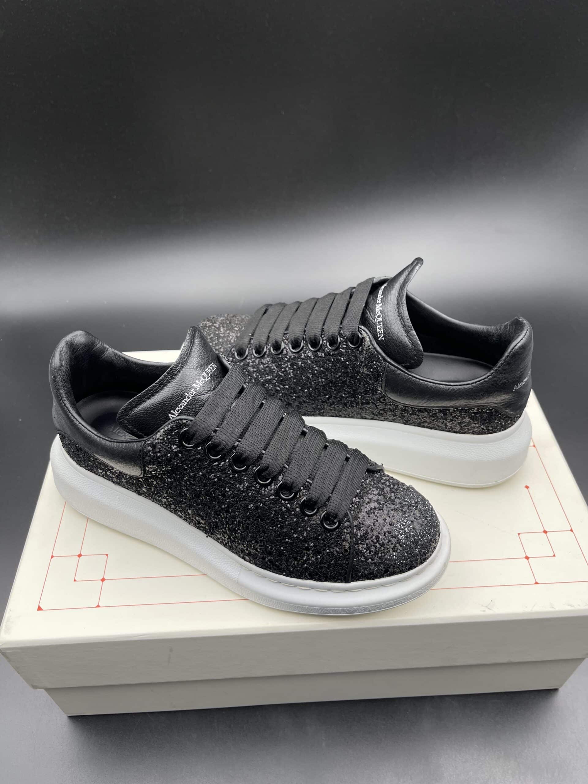 3674 Alexander Mcqueen 36 – 9