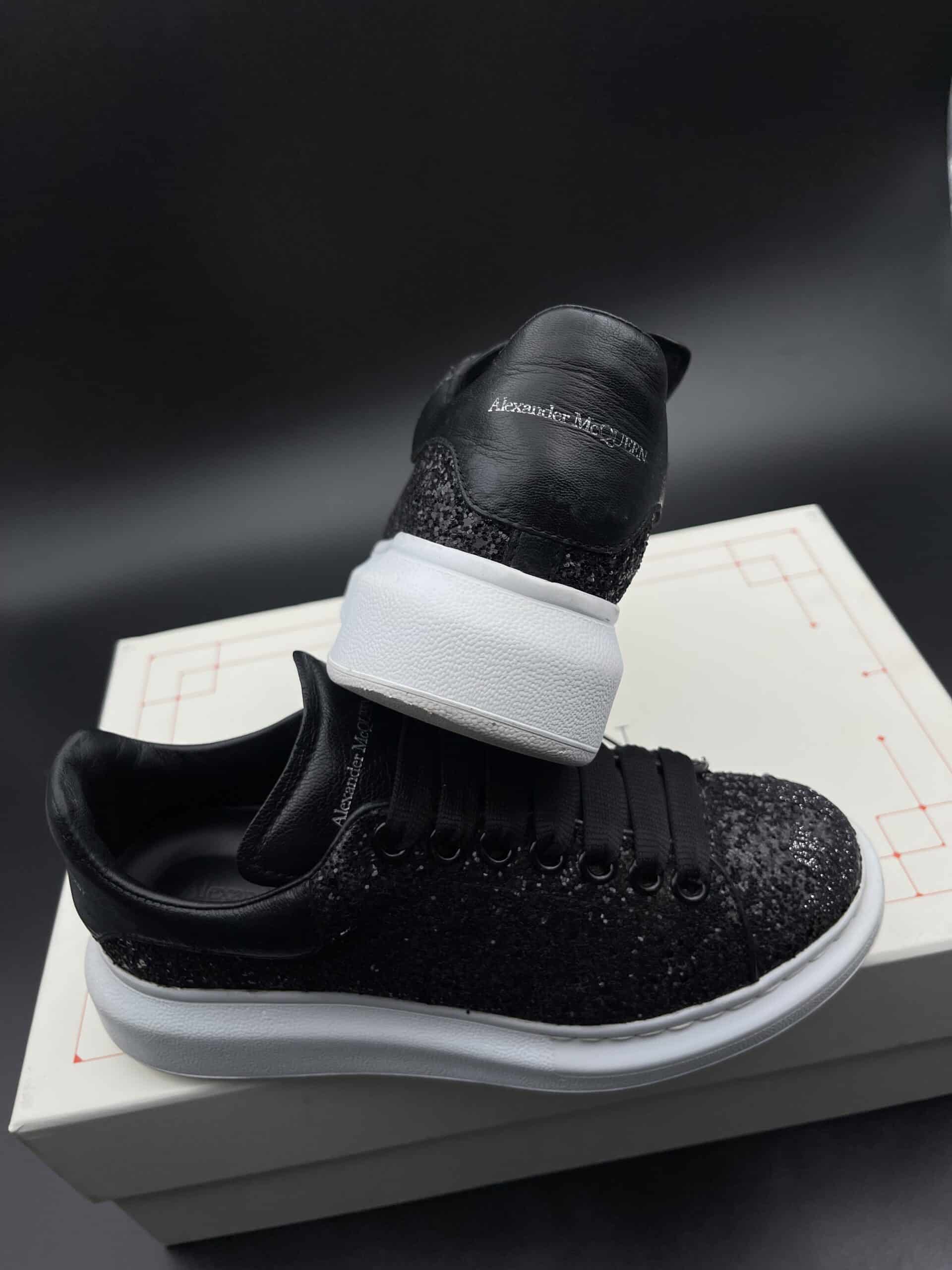 3674 Alexander Mcqueen 36 – 7