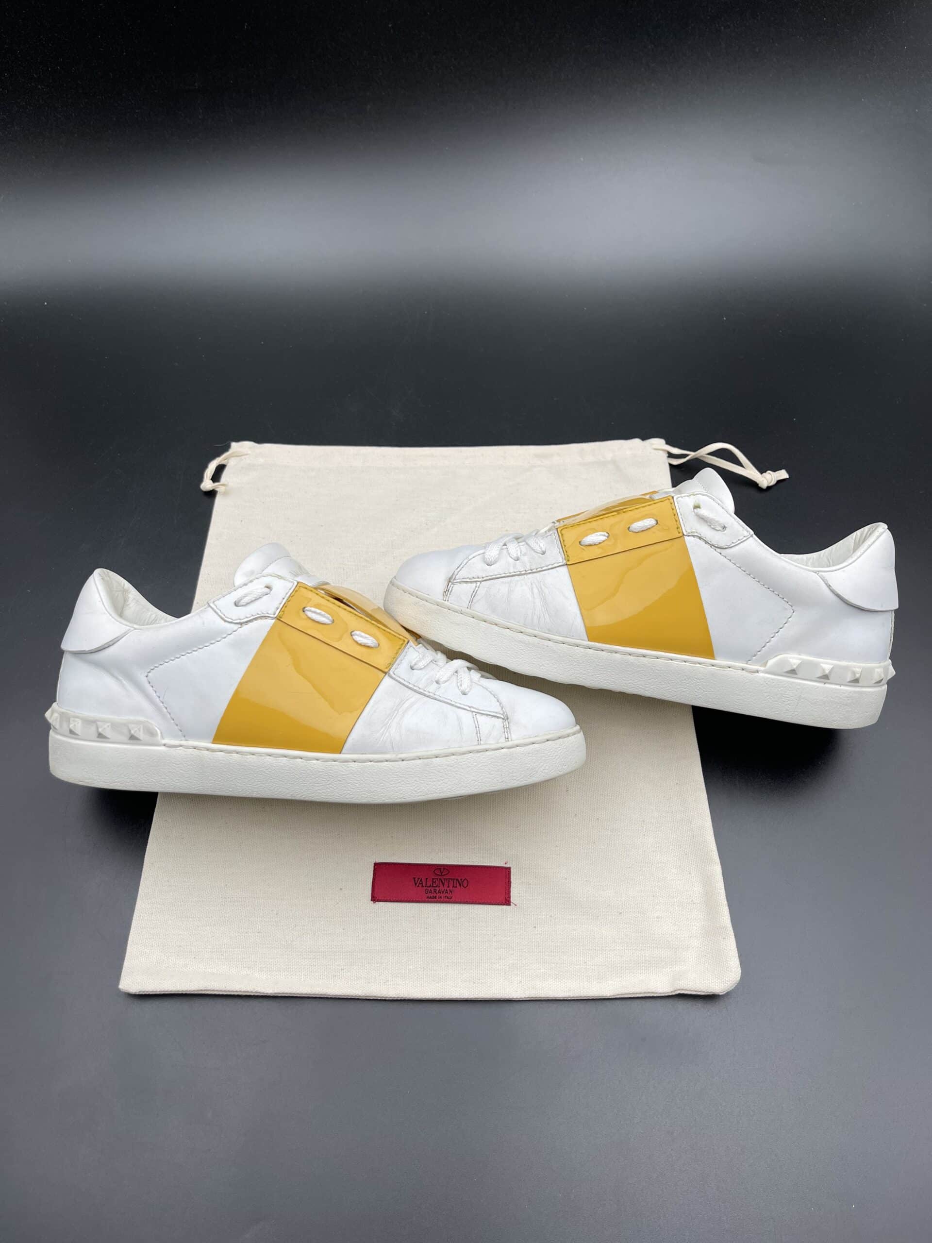 3677 Valentino 38 – 10
