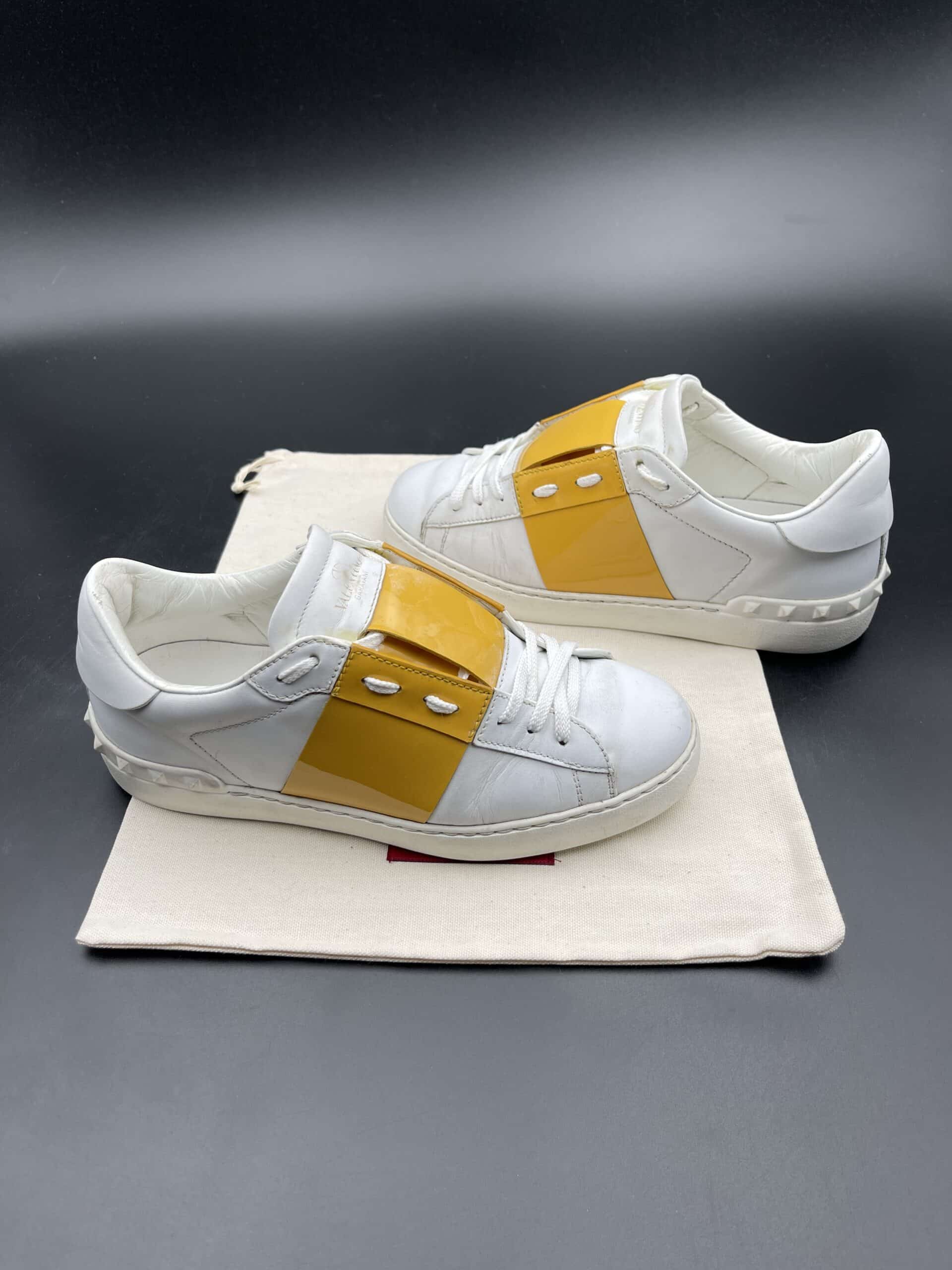 3677 Valentino 38 – 9