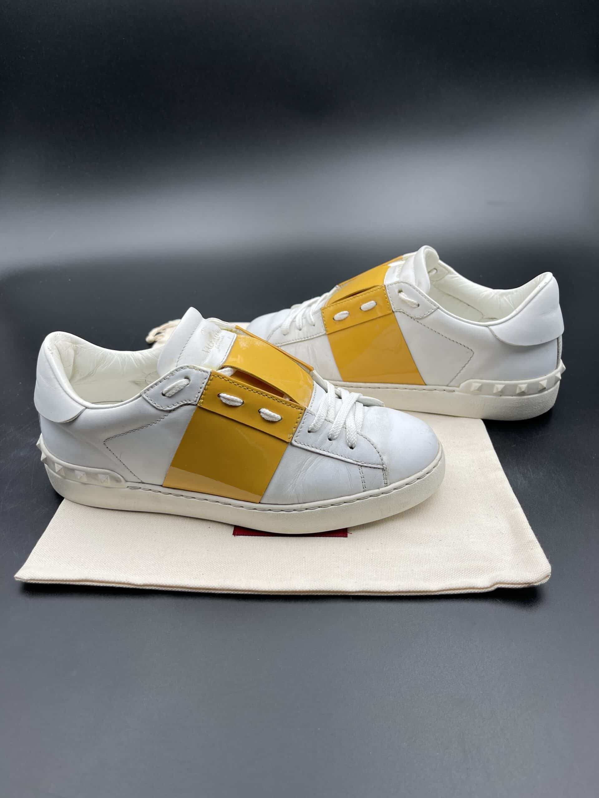 3677 Valentino 38 – 8