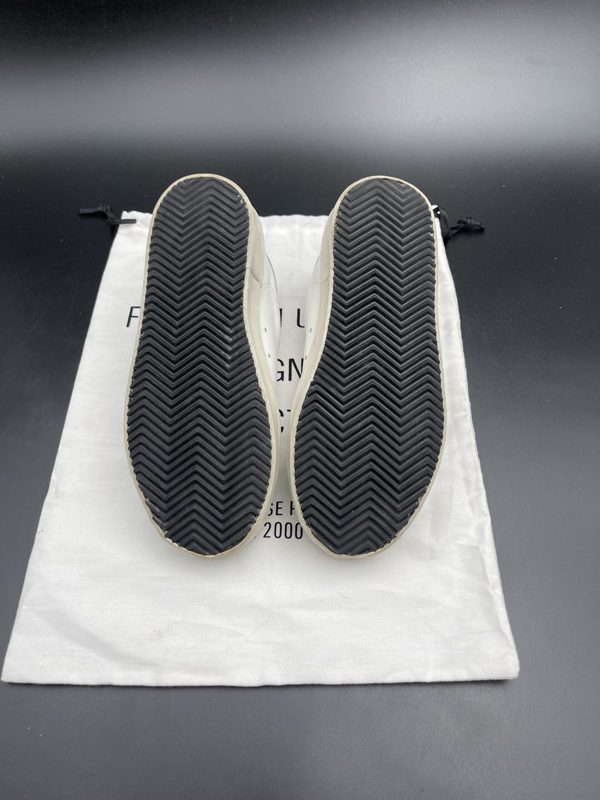 3679 Golden Goose 36 – 14