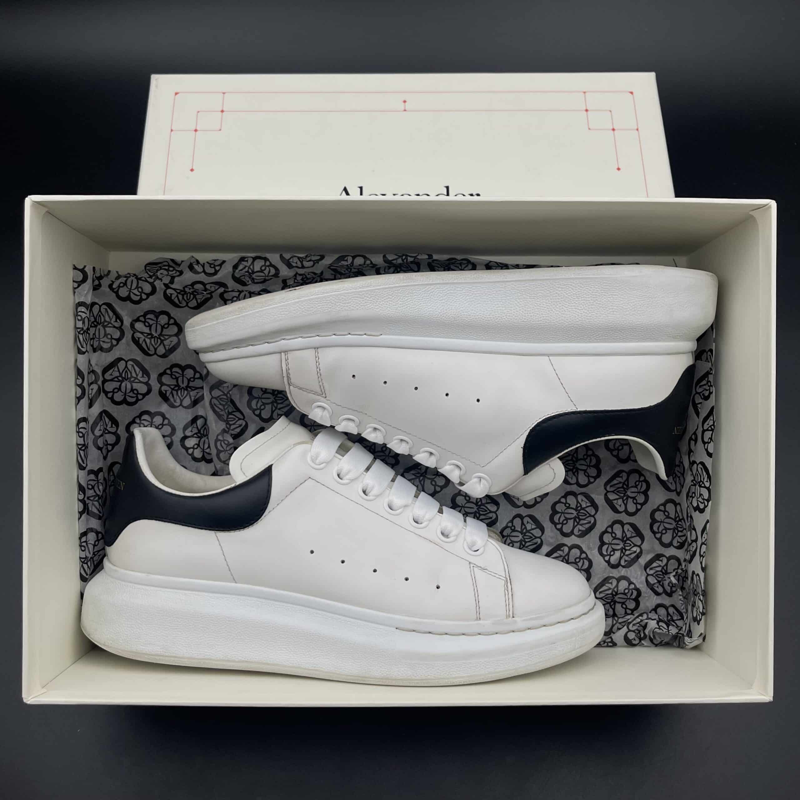 4208 Alexander Mcqueen 40