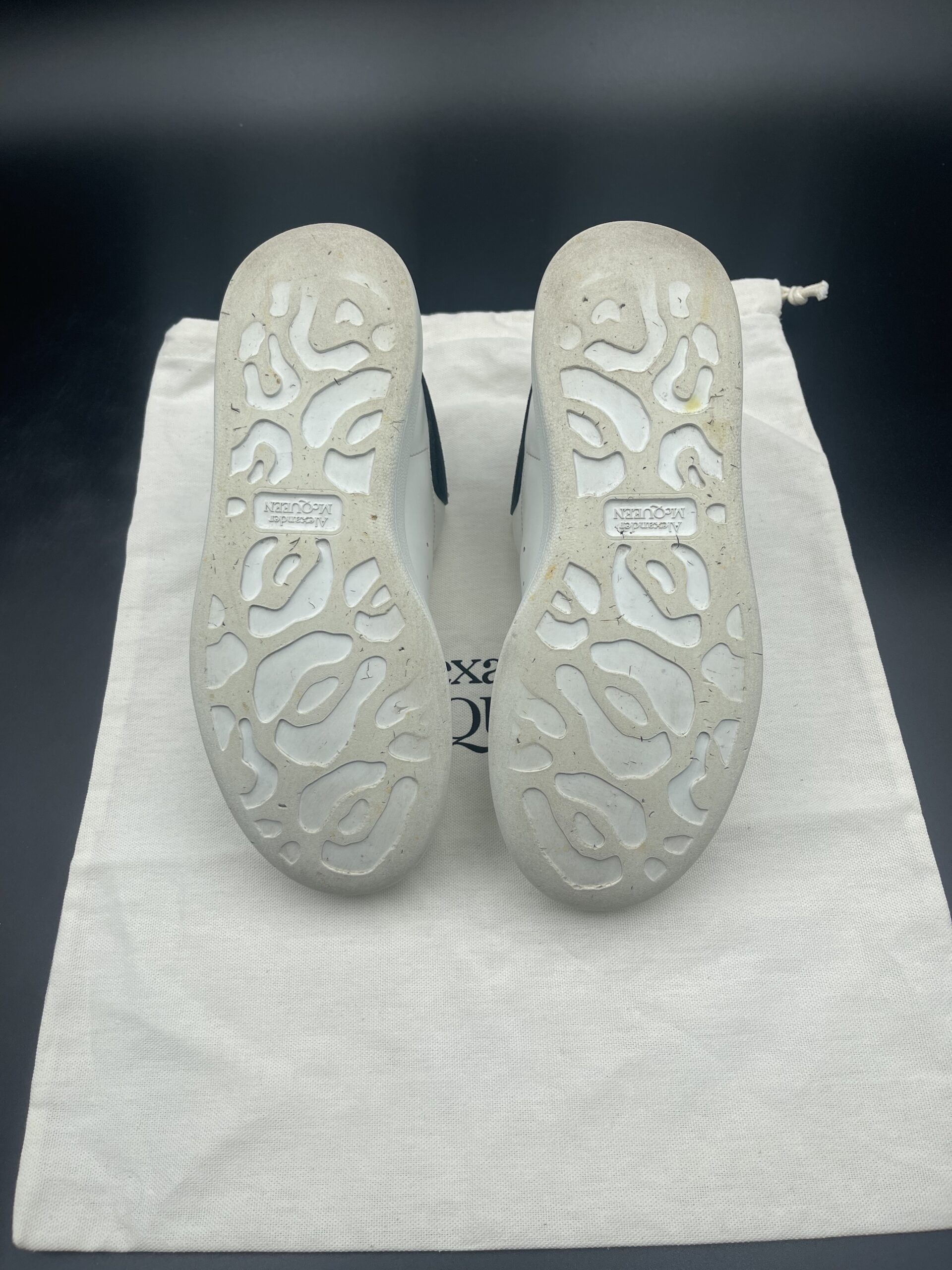 4441 Alexander Mcqueen 36 – 14