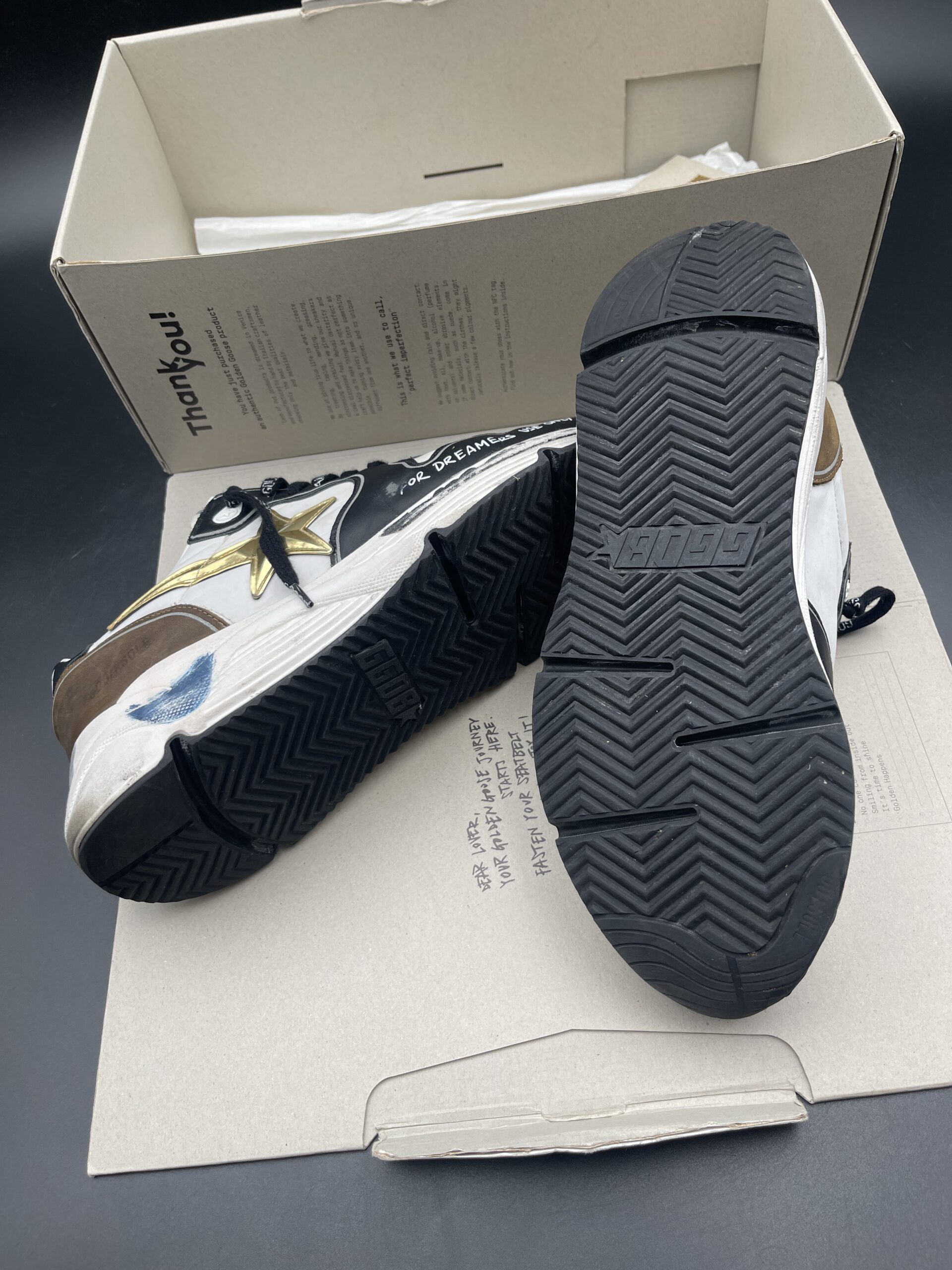 4536 Golden Goose 40 – 11