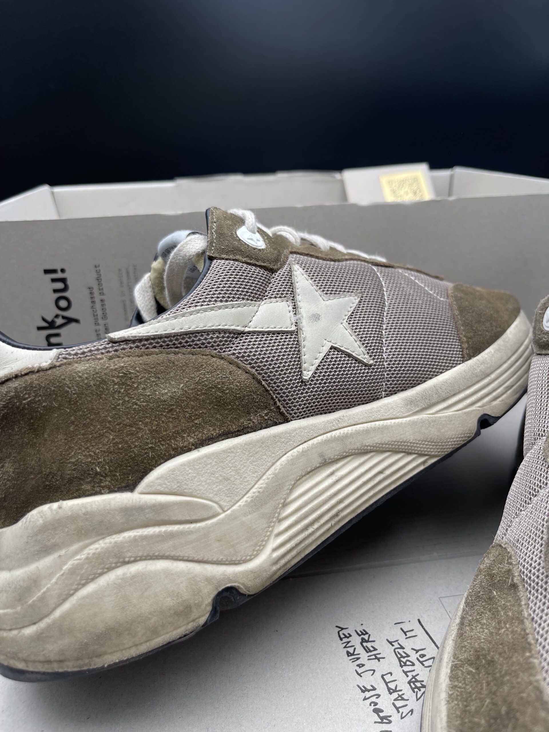 golden goose running kaki/beige 43 – 9