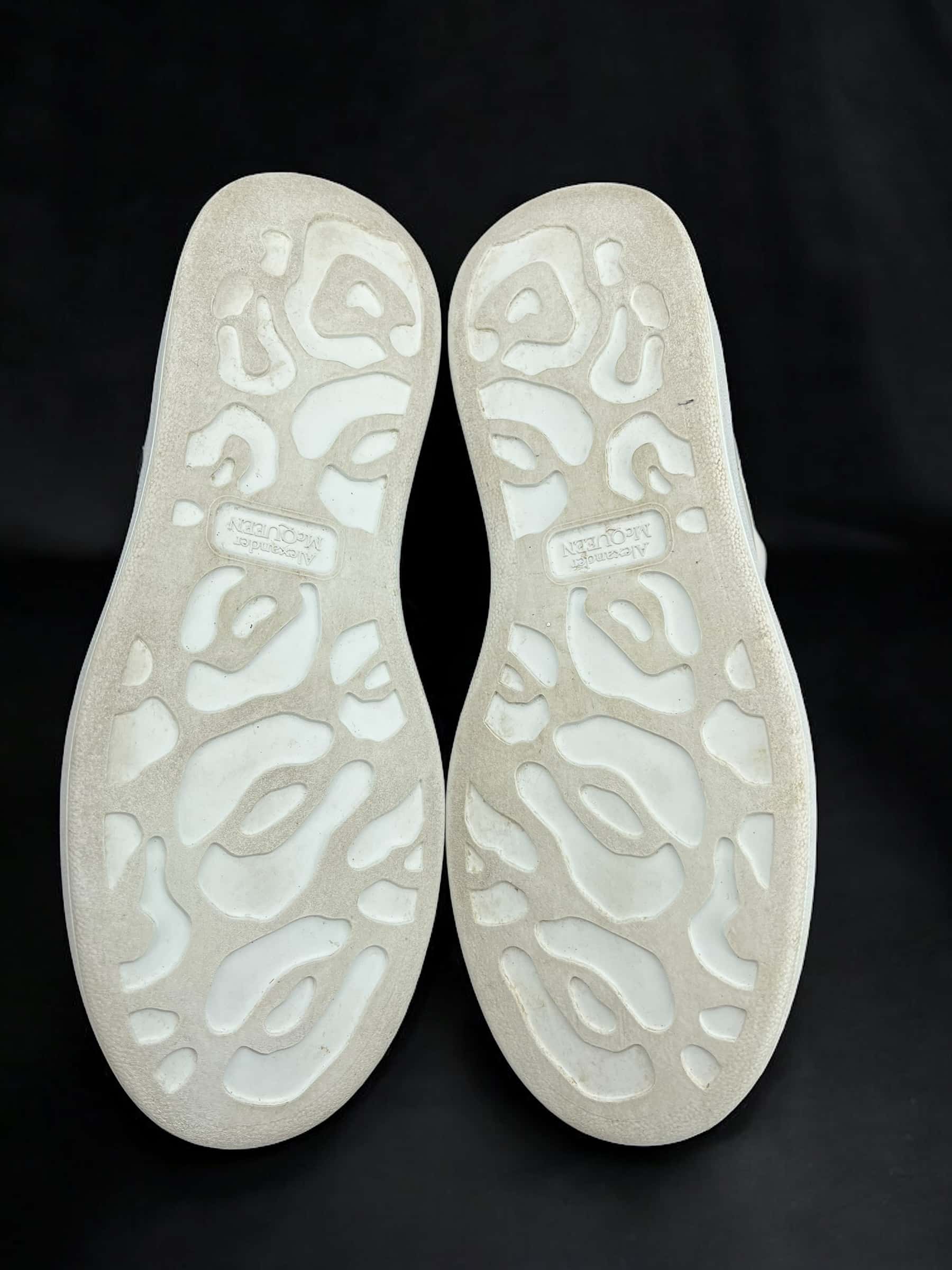8051 Alexander Mcqueen Oversize Blanche/noir 37 – 7