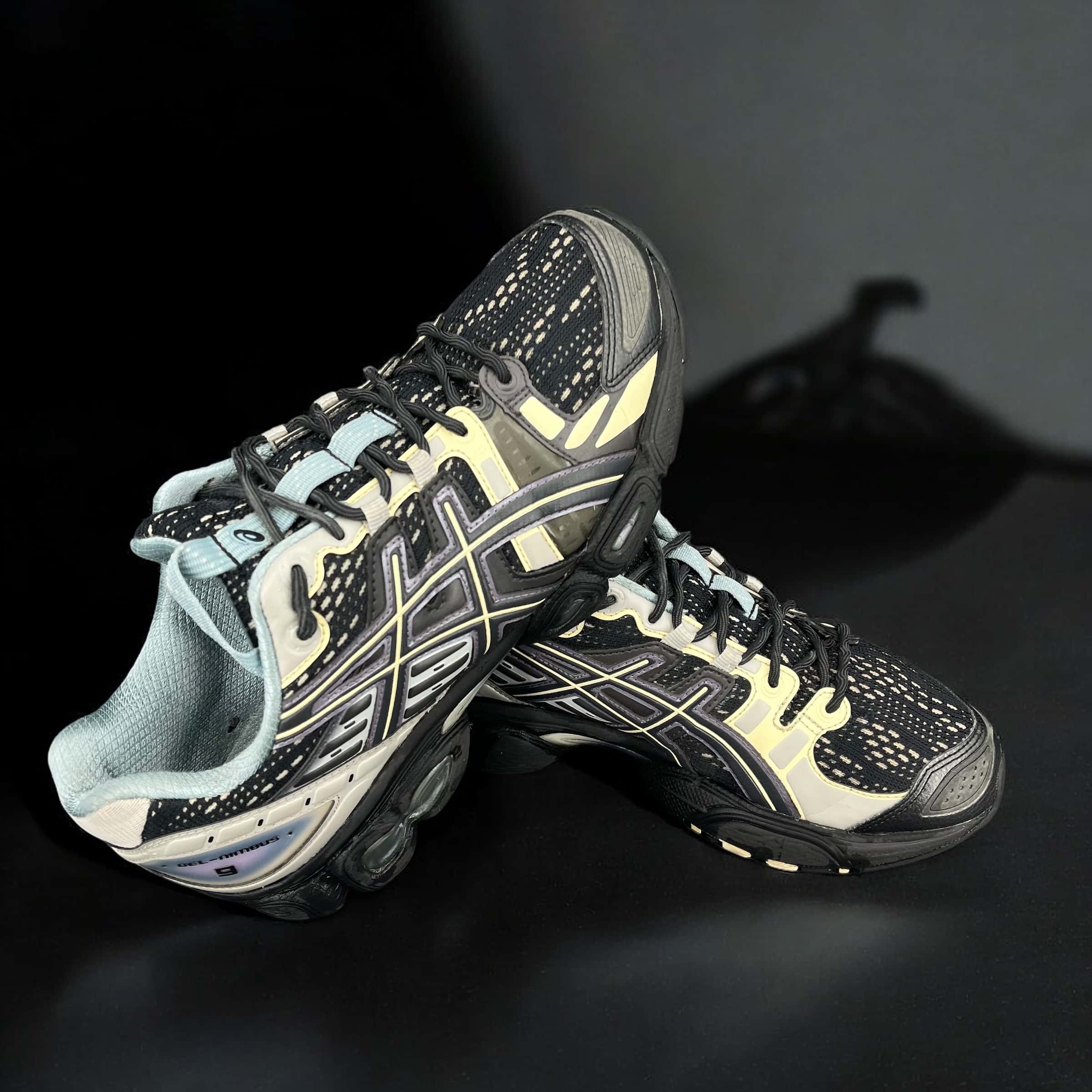 8417 Asics Gel-Nimbus Noir/Argenté/Jaune 44 – 8