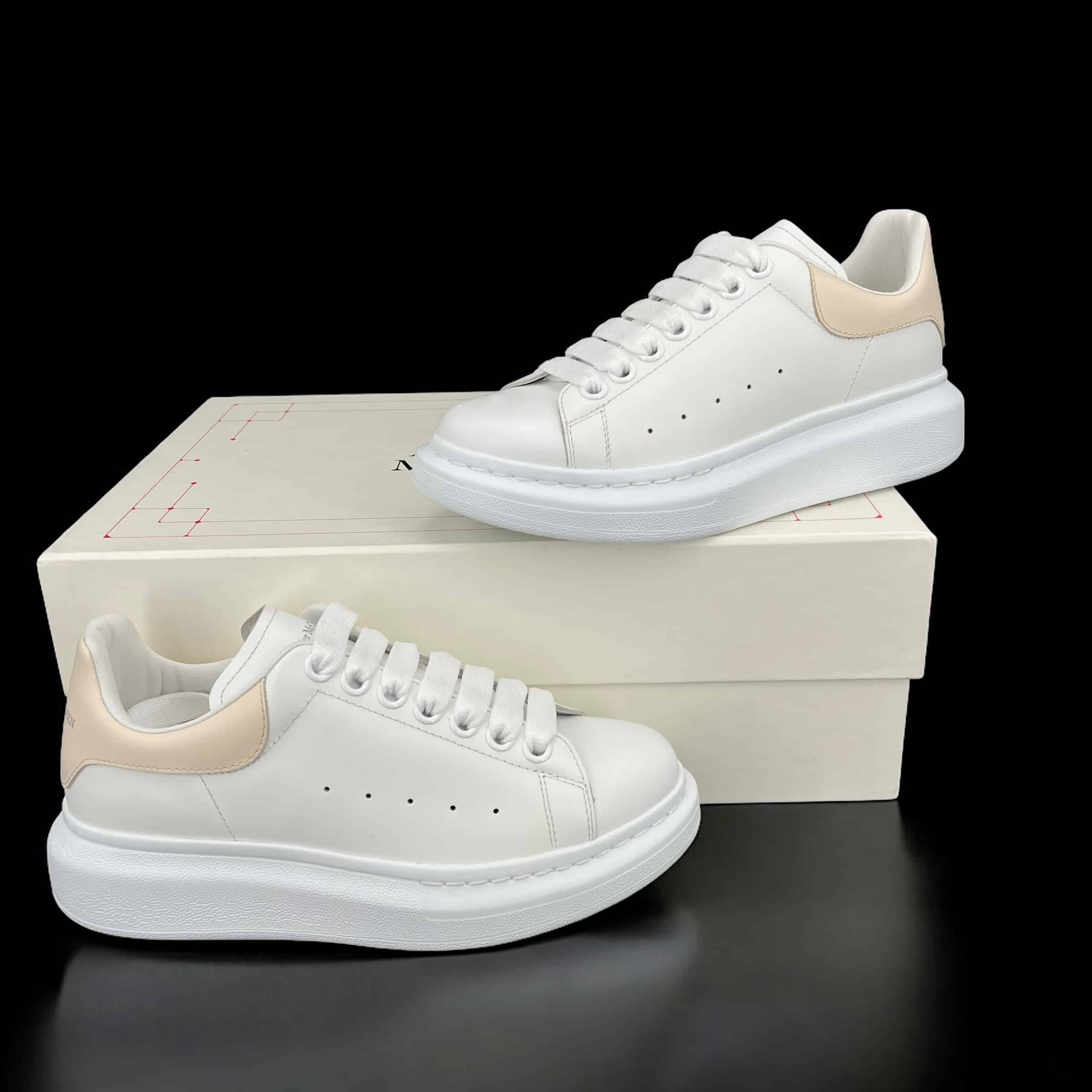 0000000177 Alexander Mcqueen Oversize Blanc/Beige 36 – 7