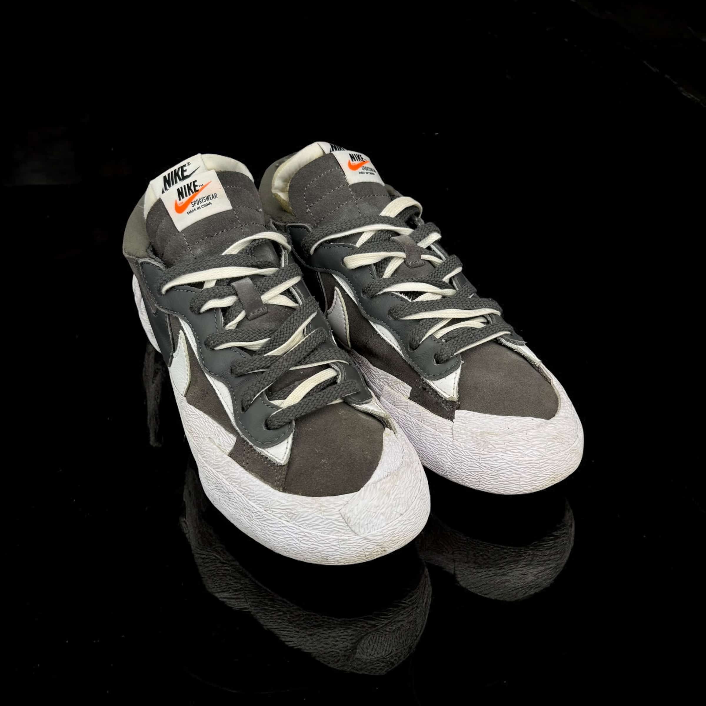9906 Nike Blazer Sacai Gris/Blanc 41