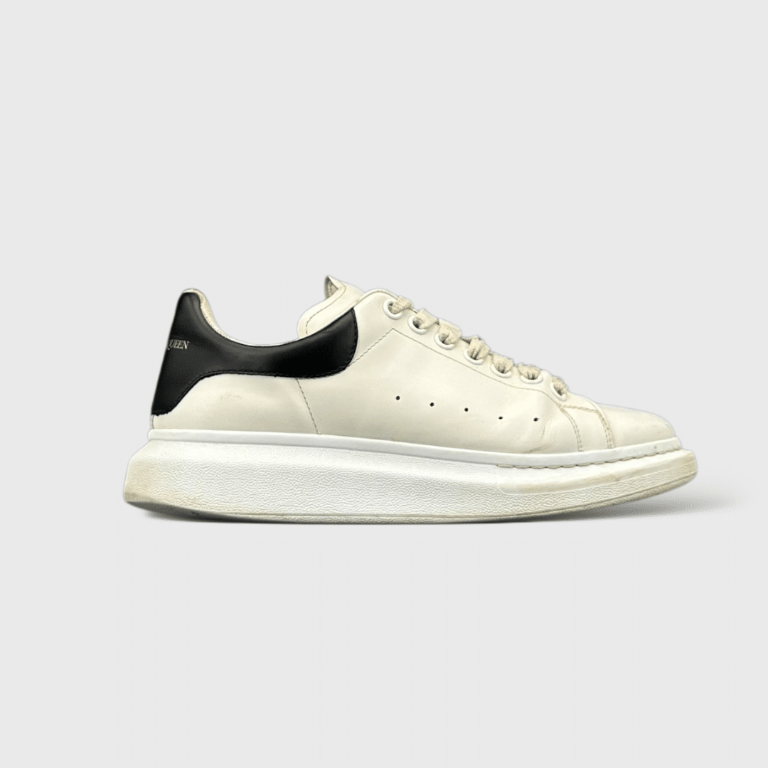 0000000174 Alexander Mcqueen Oversize Blanc/noir 41