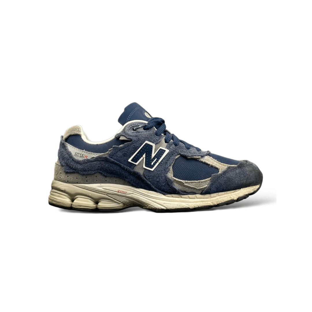 0000001458 New Balance 2002R bleu foncé 38.5