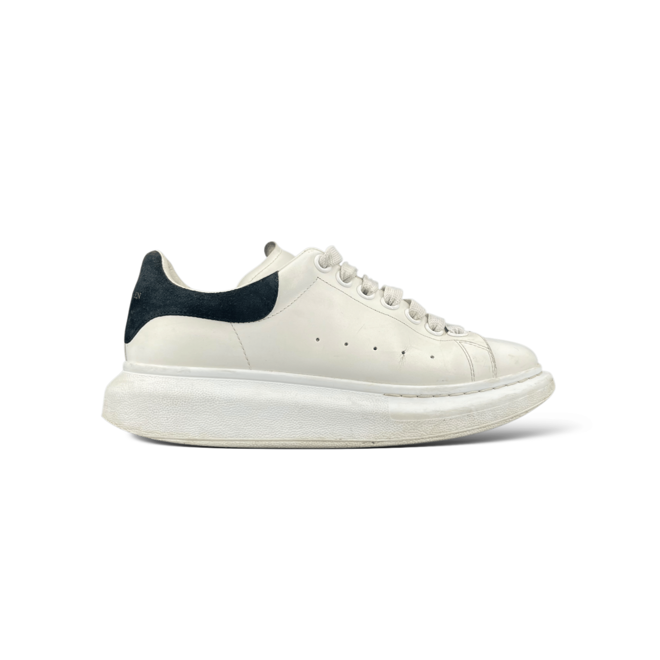Alexander Mcqueen Oversize / Blanc / Noir / 37