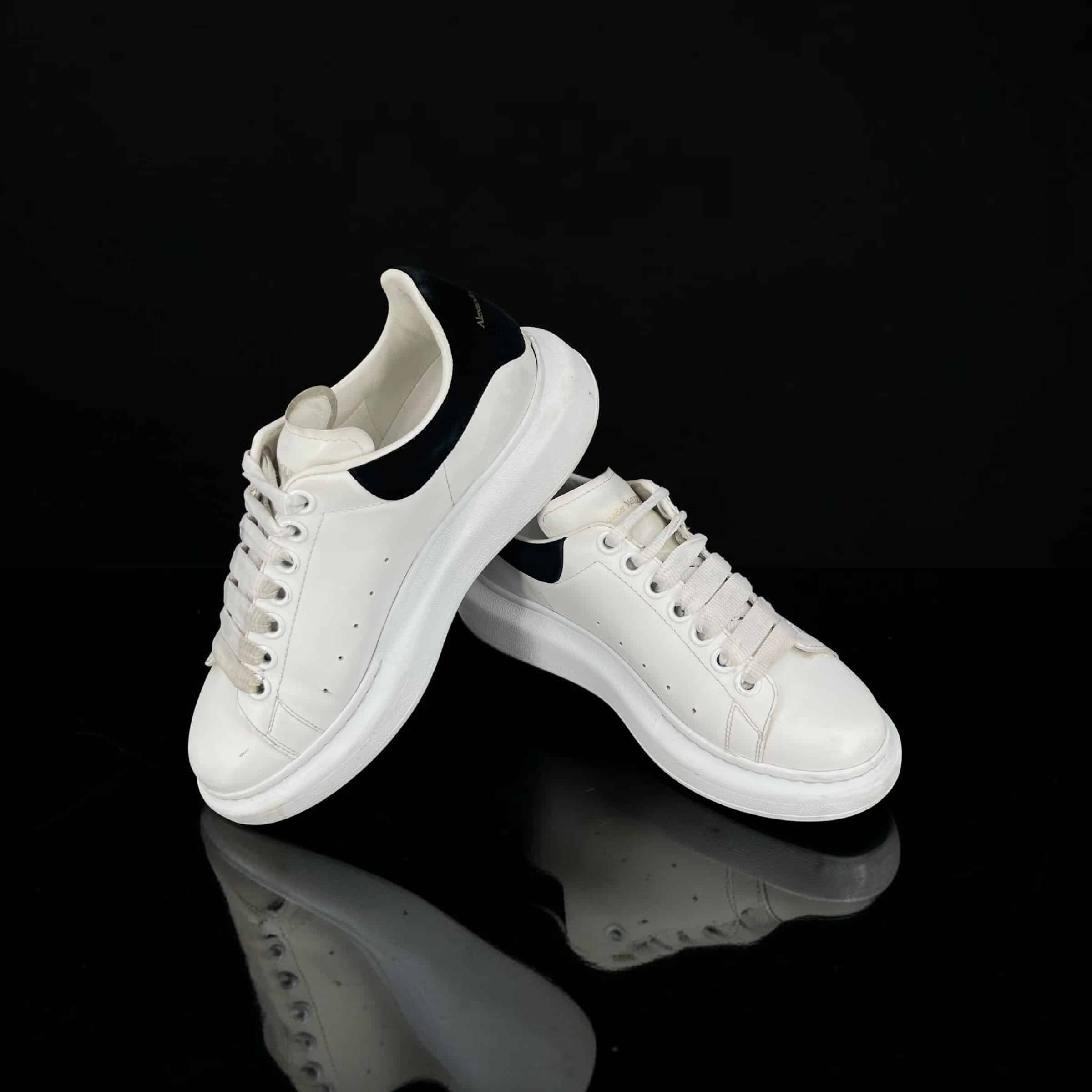 Alexander Mcqueen Oversize / Blanc / Noir / 37 – 3