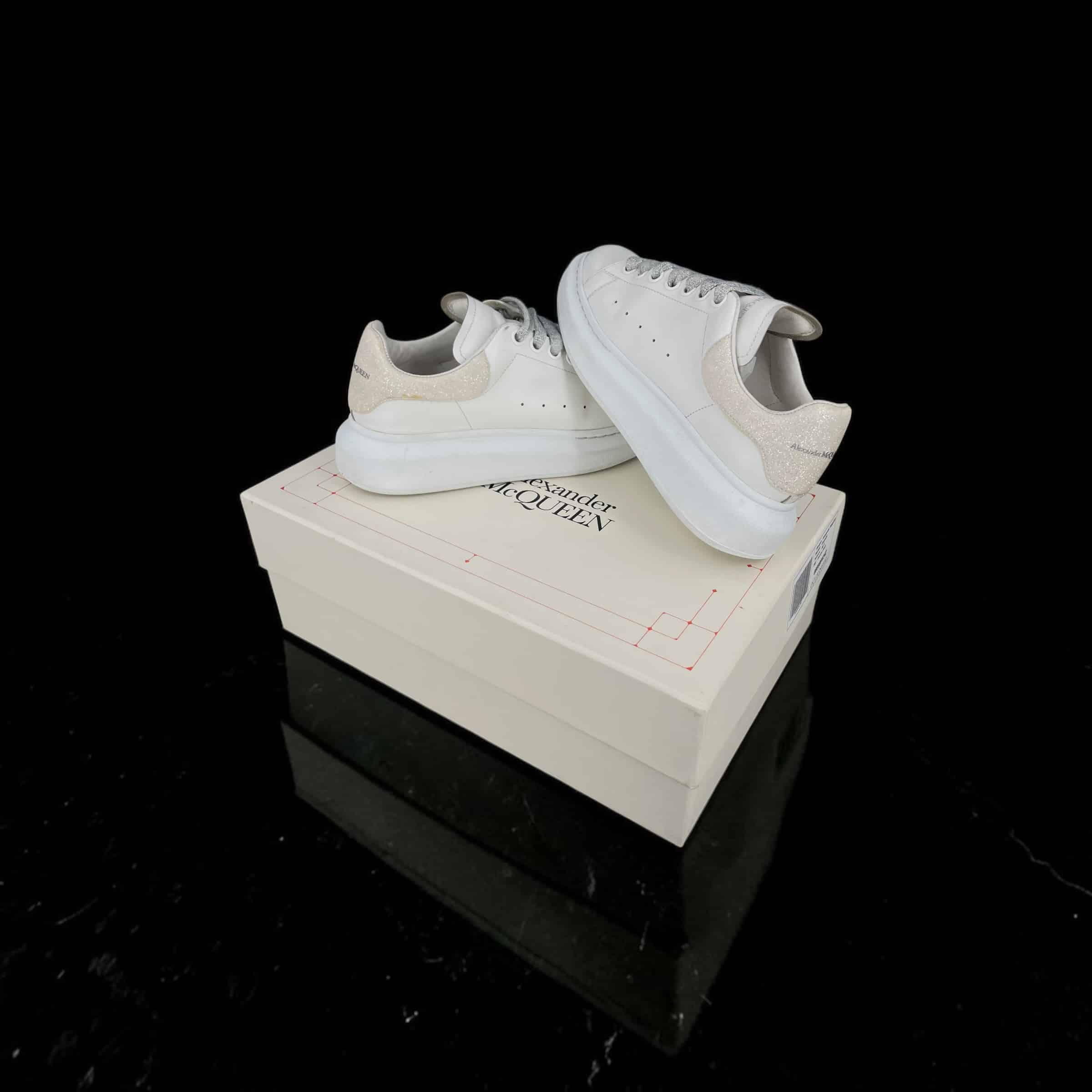 Alexander Mcqueen Oversize / Blanc / Beige / 38.5