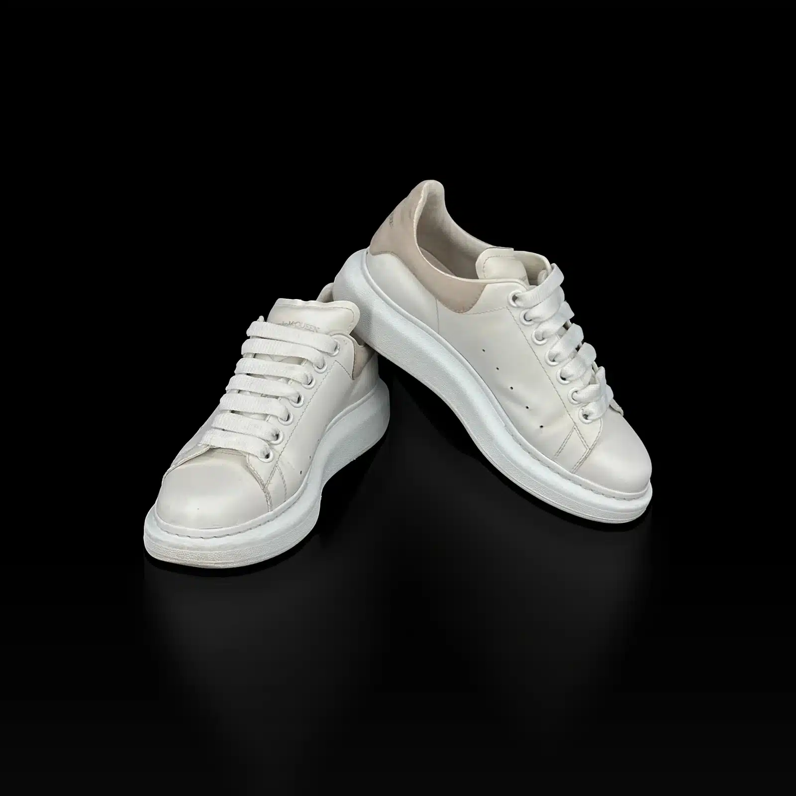 Alexander McQueen Oversize Sneakers White and Beige – Size 37.5 – 3