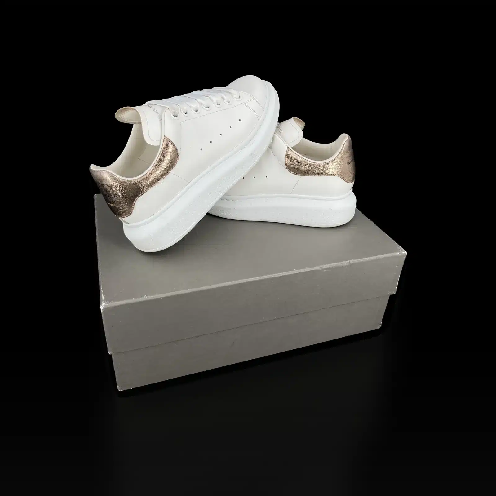 Baskets Alexander McQueen Oversize Blanc et Bronze – Taille 37.5