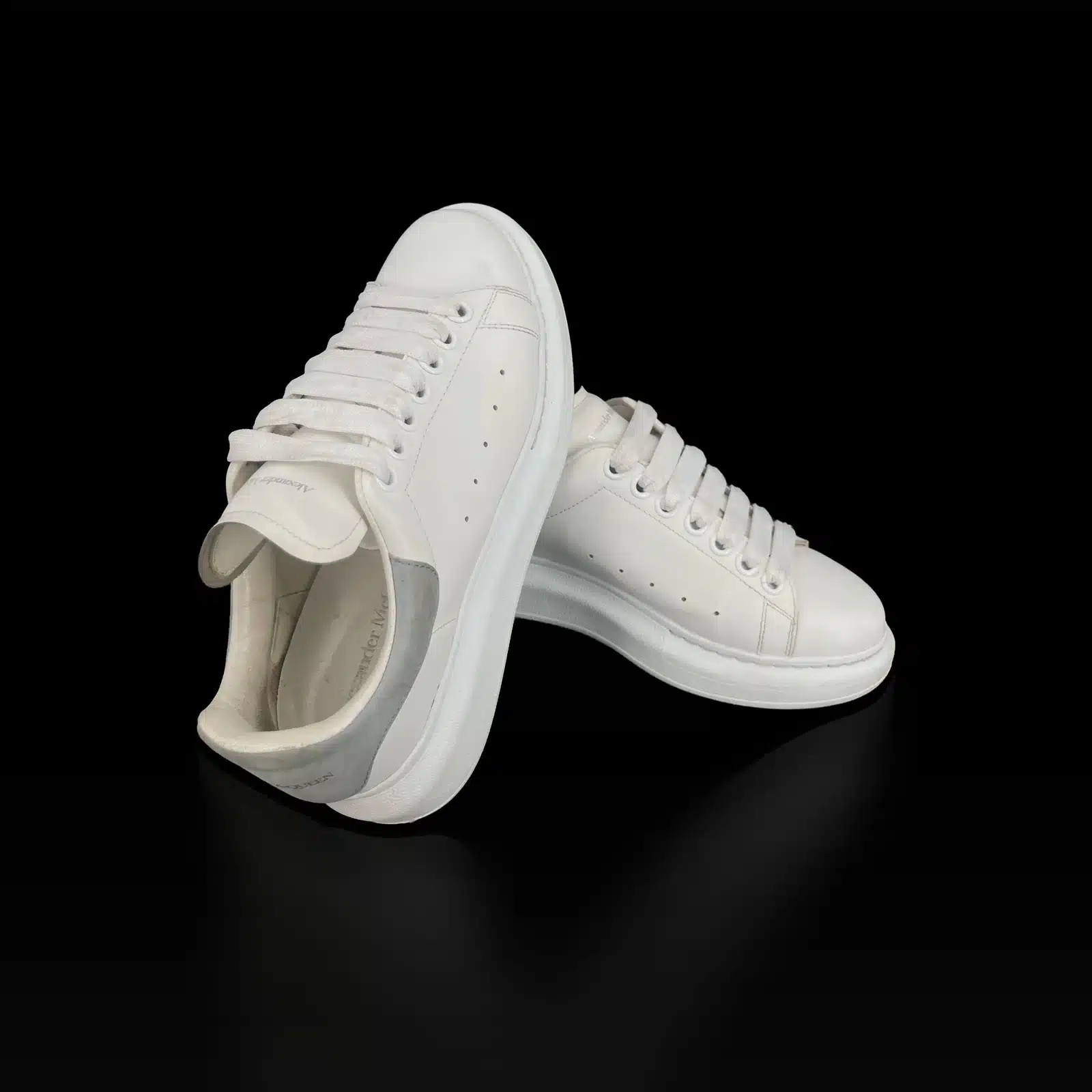 Alexander McQueen Oversize Sneakers White and Grey – Size 37 – 2
