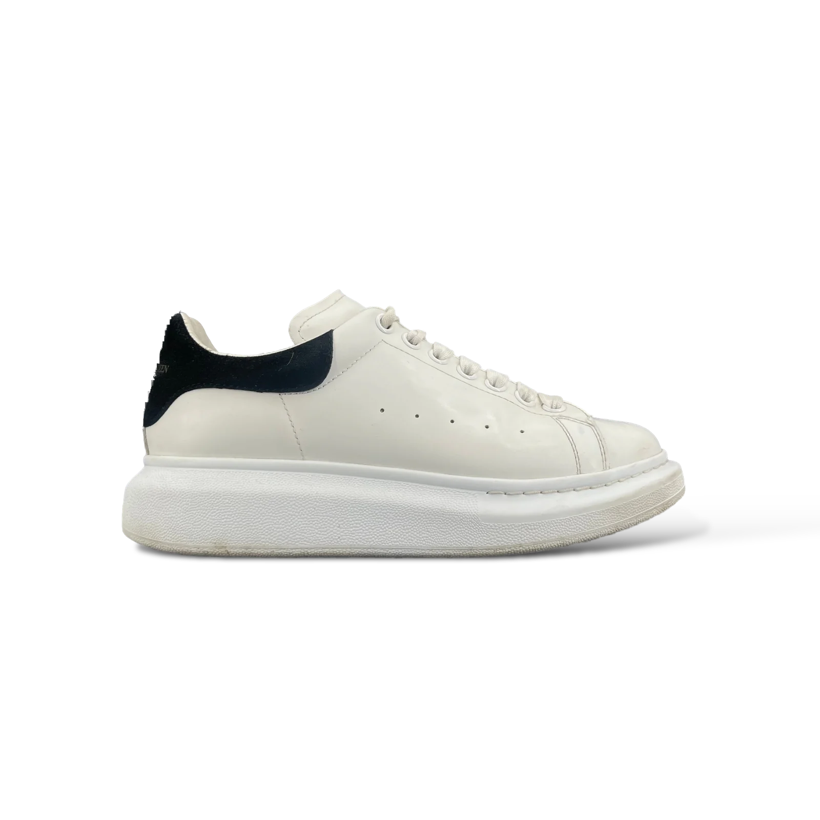 Baskets Alexander McQueen Oversize Blanc et Noir – Taille 39.5