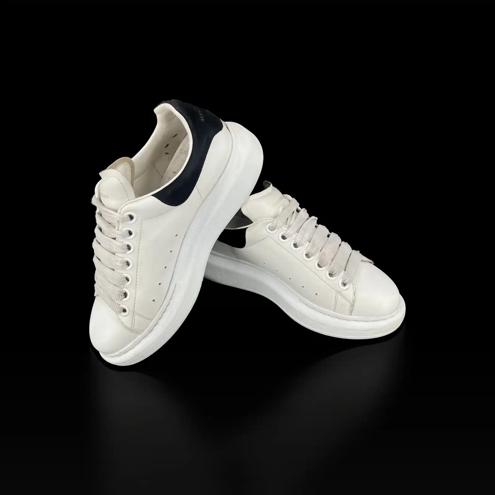 Sneakers Alexander McQueen Oversize Bianco e Nero – Taglia 36.5 – 3