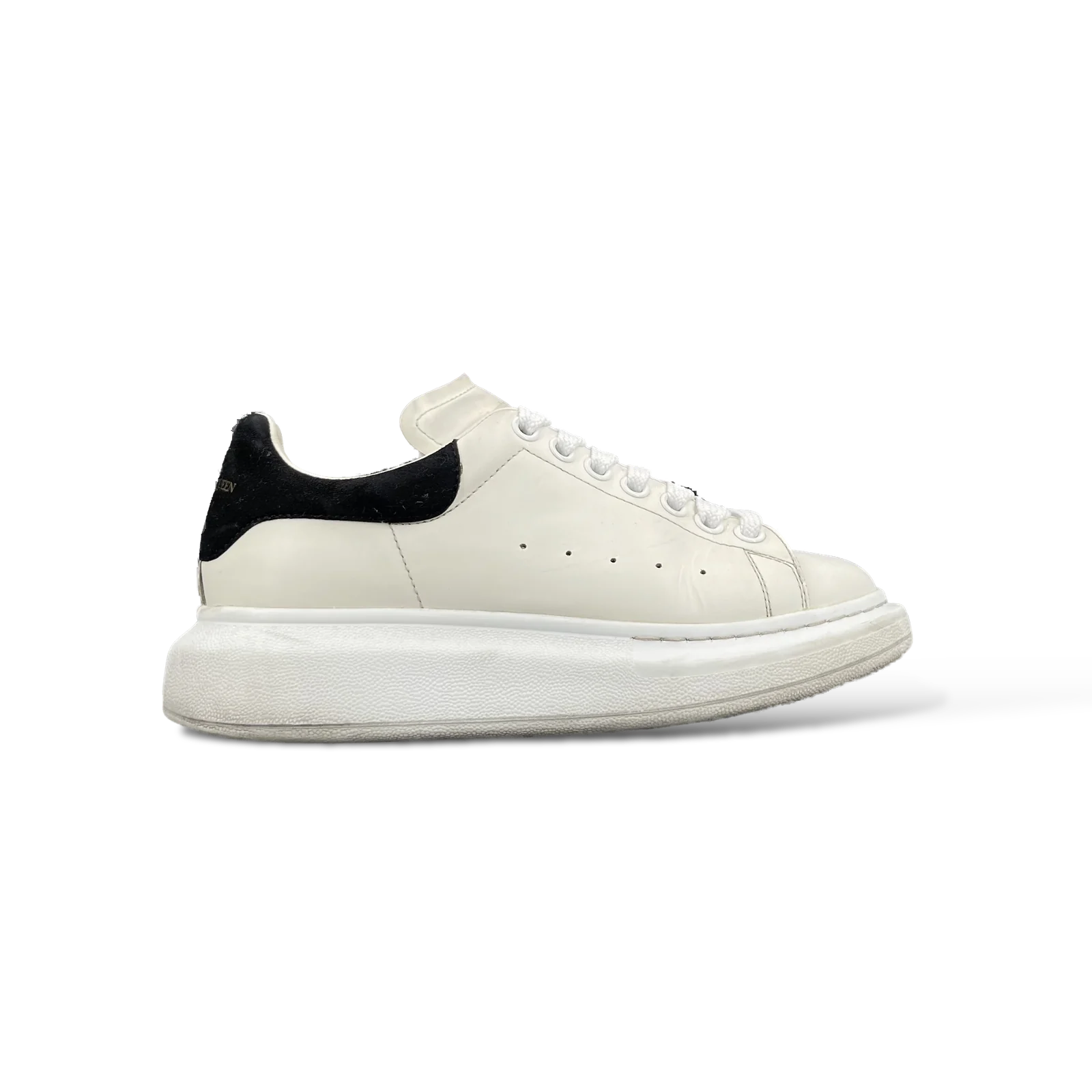 Baskets Alexander McQueen Oversize Blanc et Noir – Taille 38