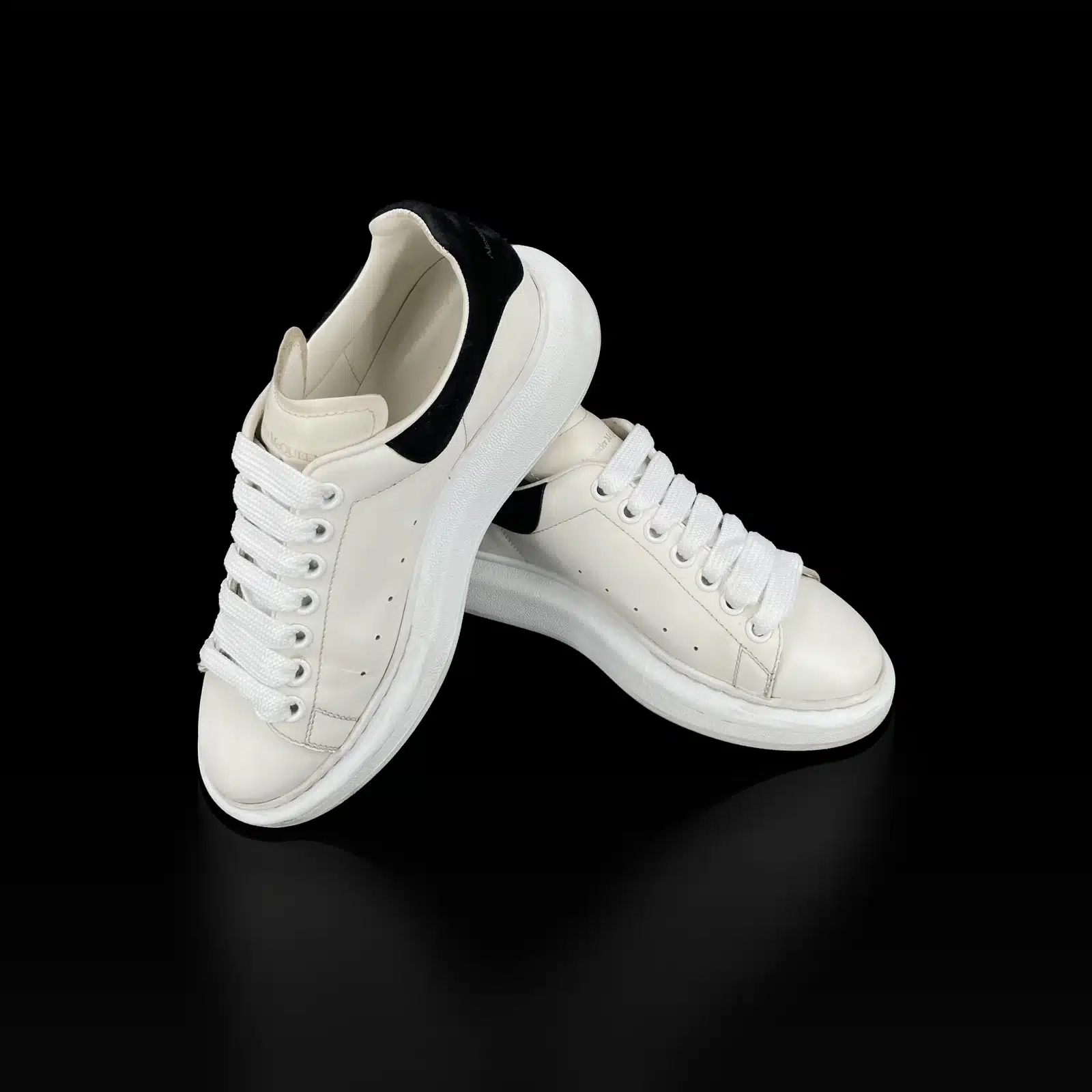 Sneakers Alexander McQueen Oversize Bianco e Nero – Taglia 38 – 3