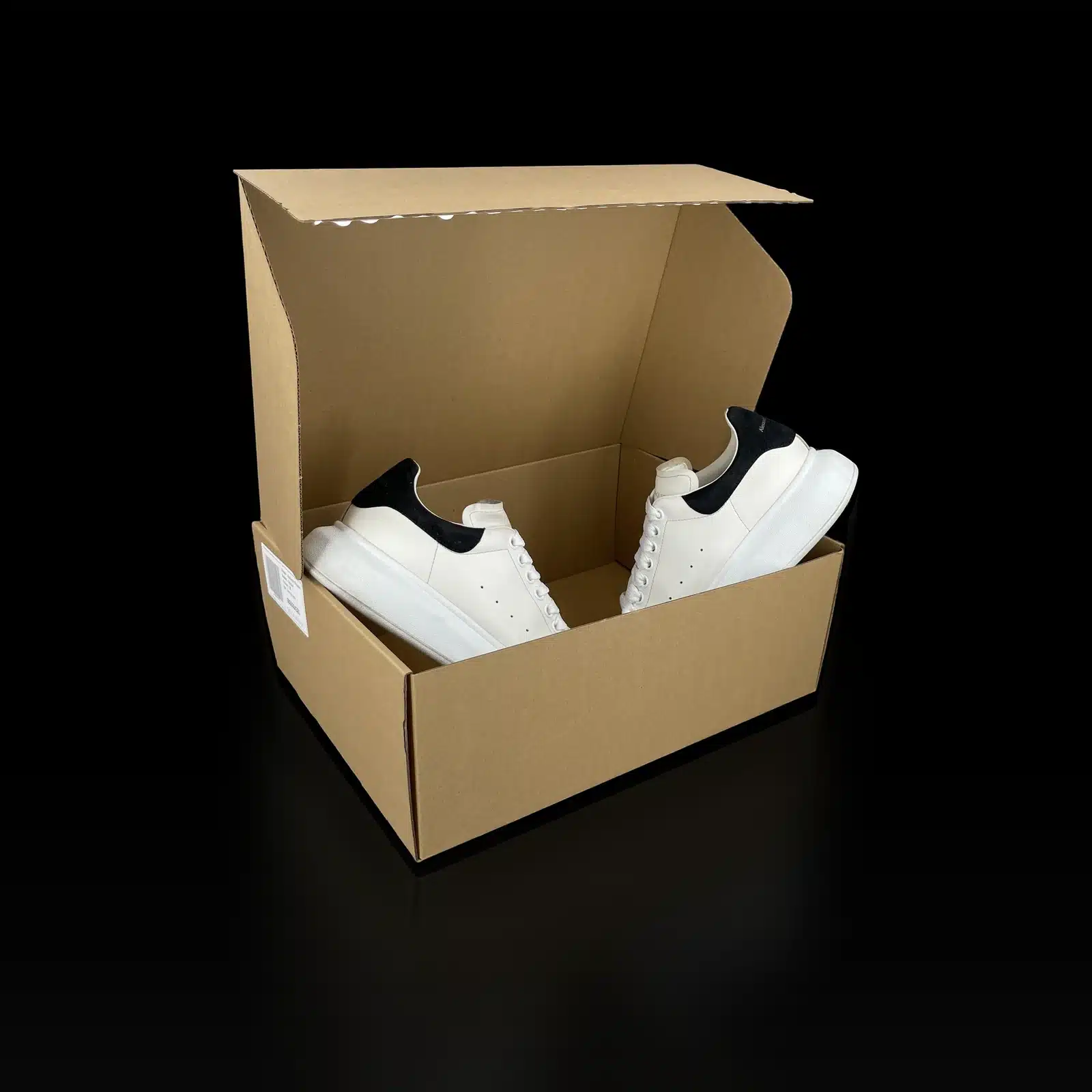 Sneakers Alexander McQueen Oversize Bianco e Nero – Taglia 38 – 6