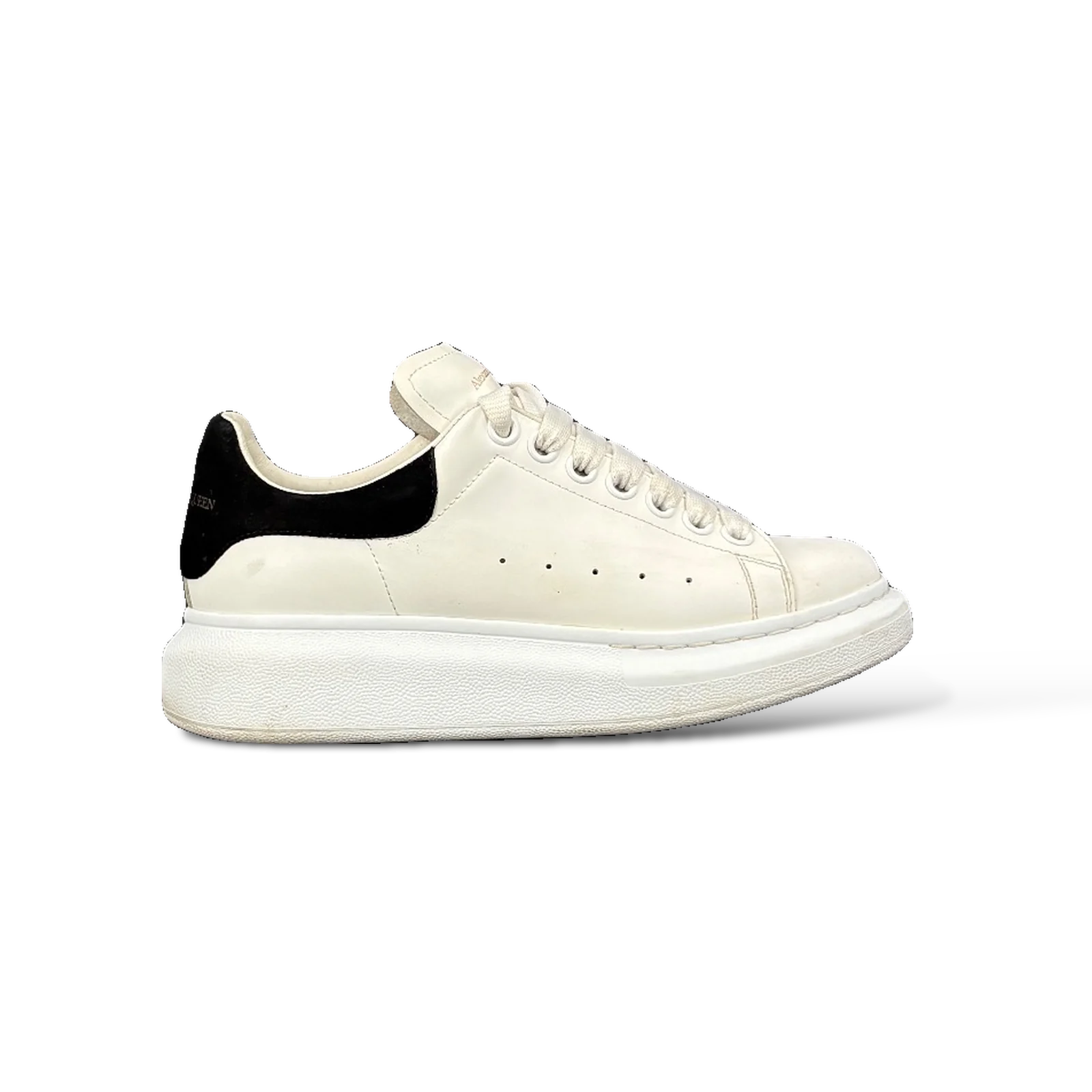 Baskets Alexander McQueen Oversize Blanc et Noir – Taille 36