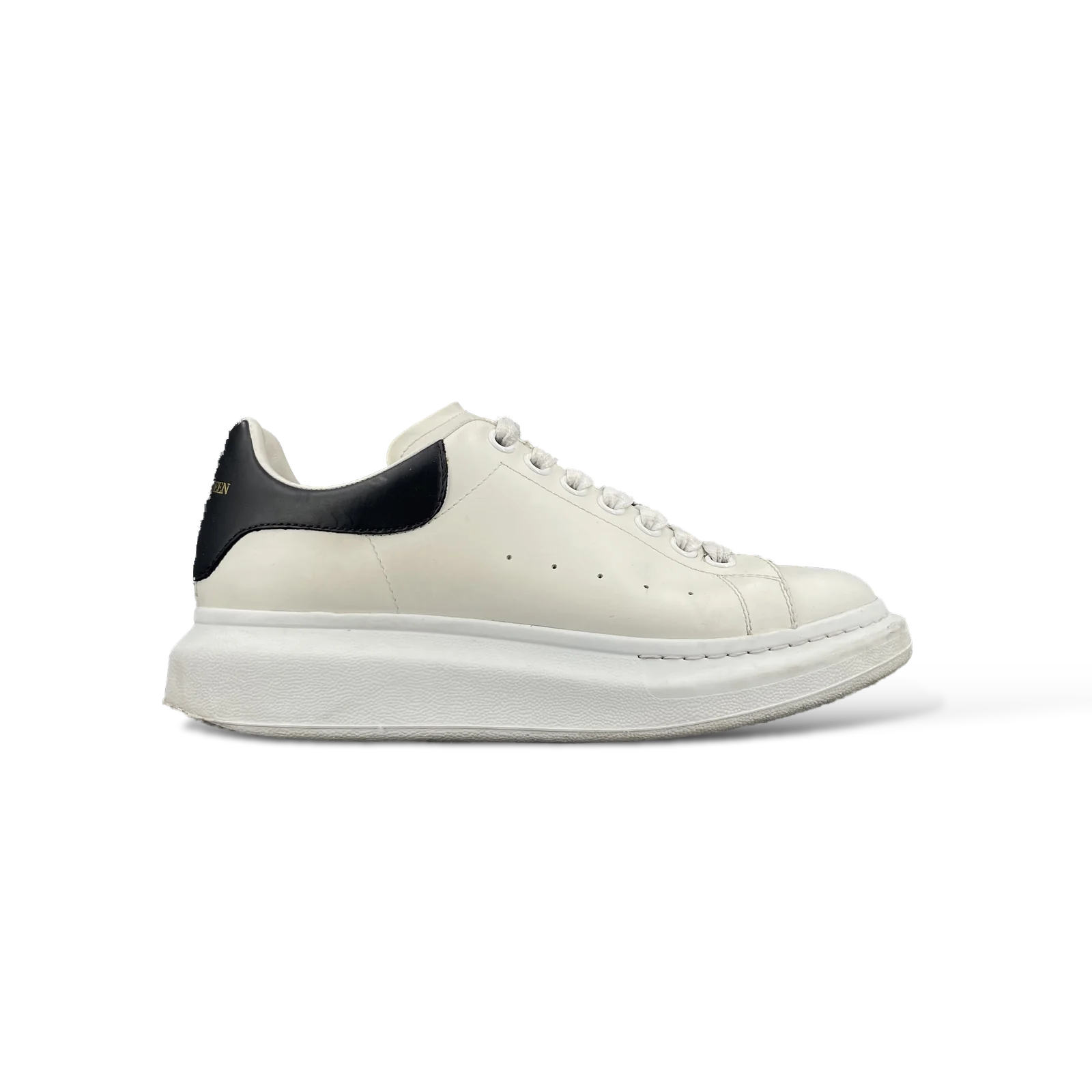 Baskets Alexander McQueen Oversize Blanc et Noir – Taille 39