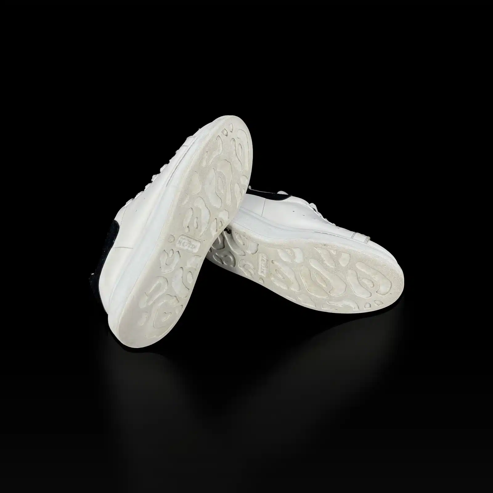 Semelles des baskets Alexander McQueen Oversize avec motif signature