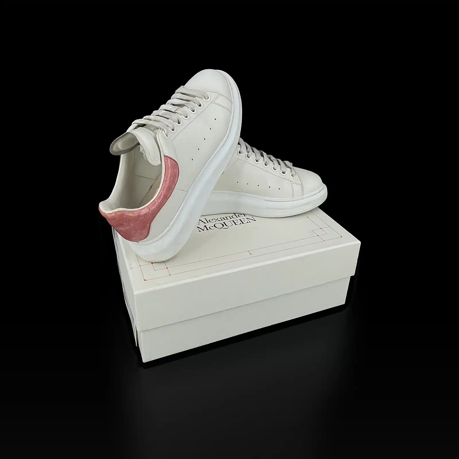 Baskets Alexander McQueen Oversize Blanc et Rose – Taille 40
