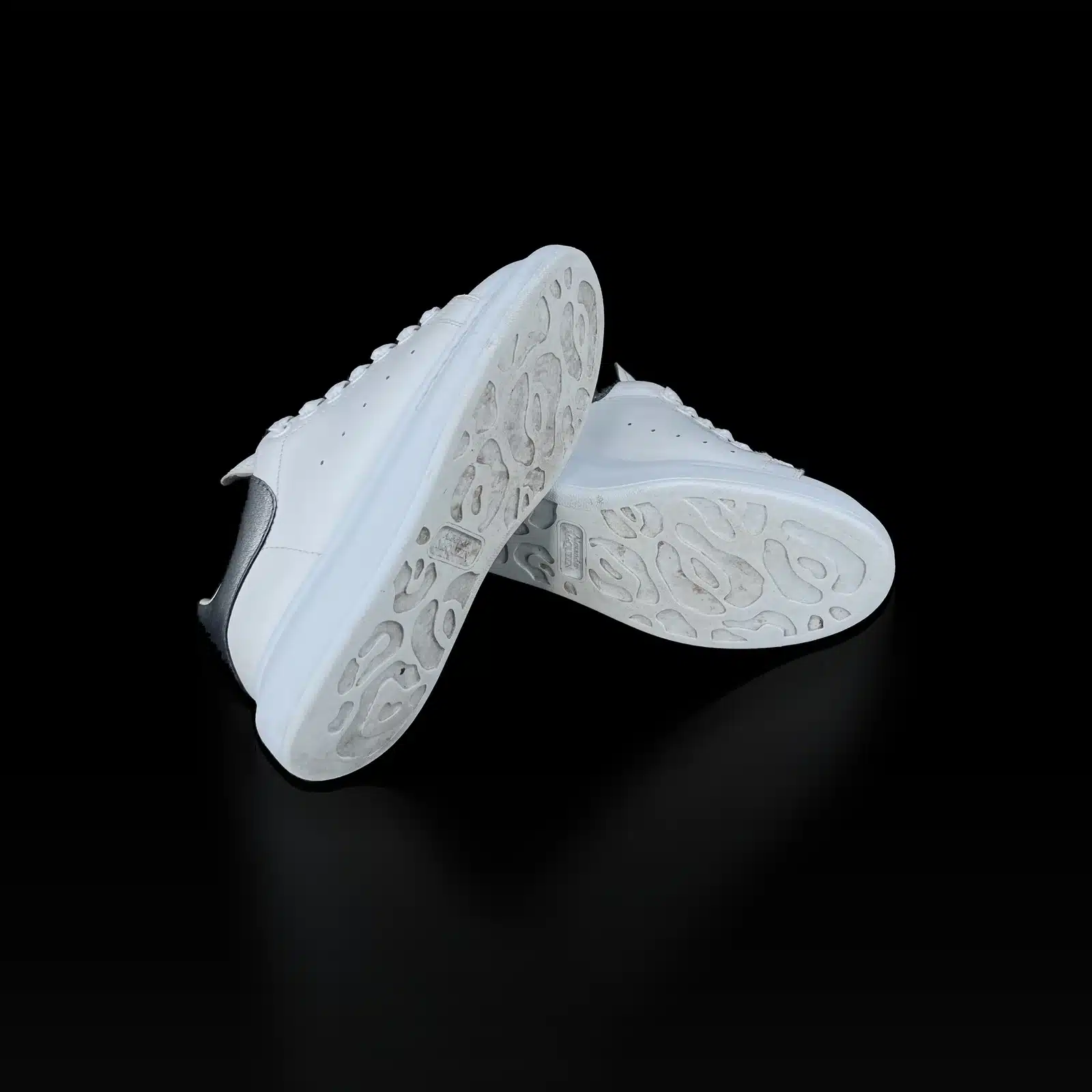 Zapatillas Alexander McQueen Oversized Blanco y Plata – Talla 37.5 – 5